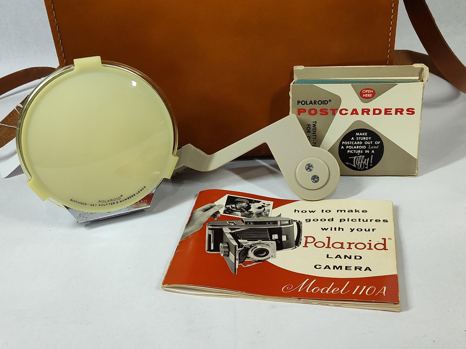 Polaroid 110A Pathfinder Camera w/ Case - 6