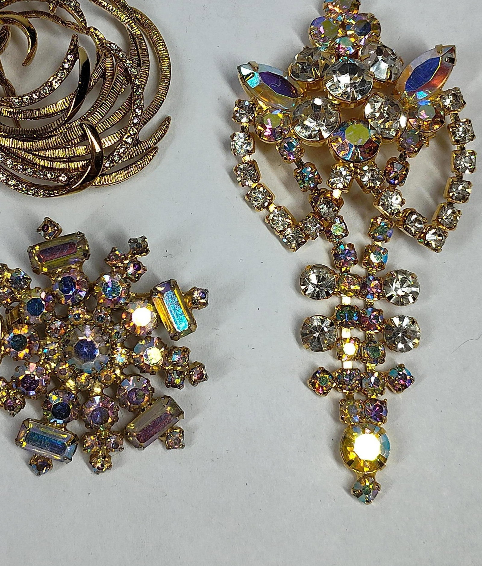 3 Vtg Monet & Aurora Borealis Brooches (1 of 7)