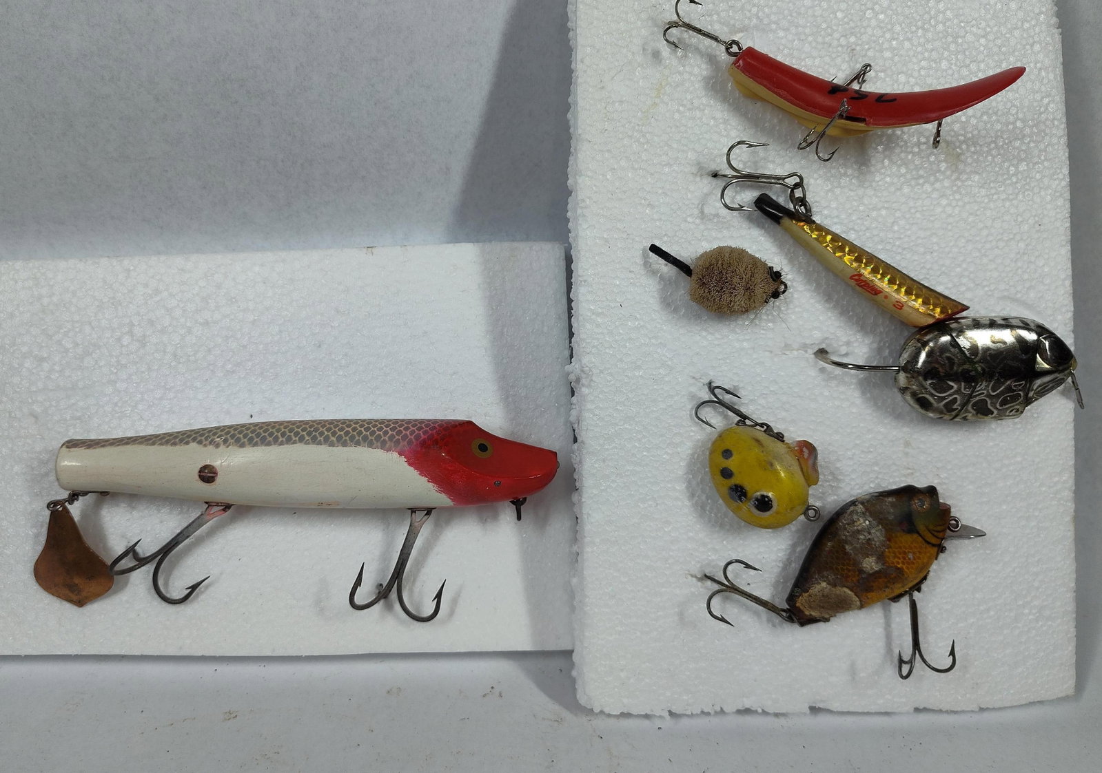 Vtg South Bend & Heddon Fishing Lures (1 of 4)