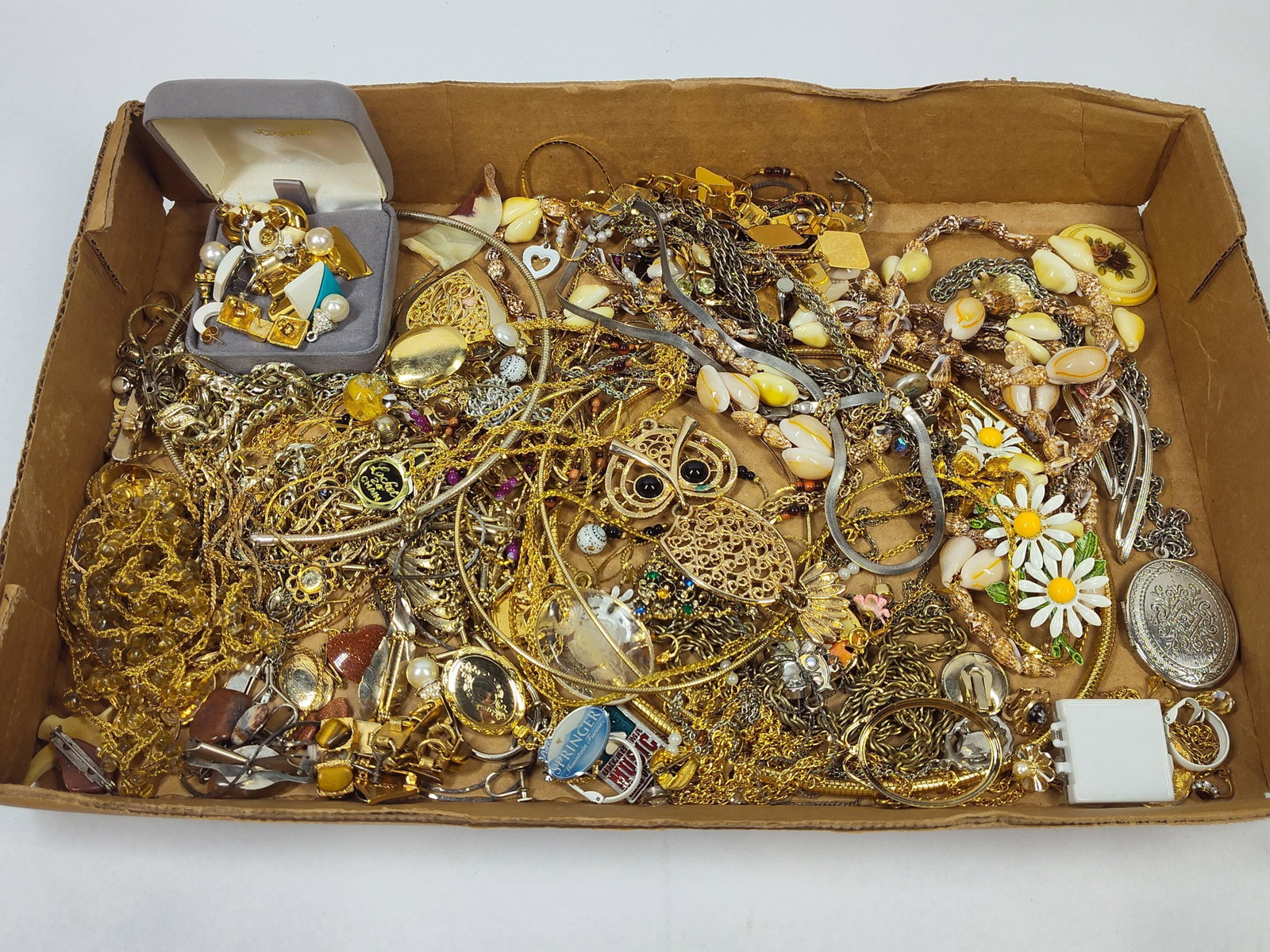 Vtg & Modern Costume Jewelry (1 of 6)