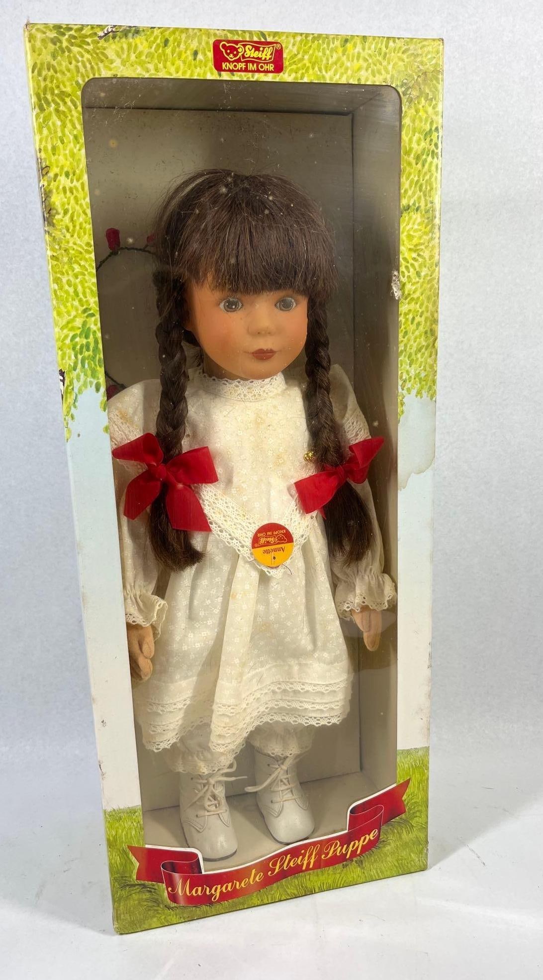 Margarete Steiff Annette Doll w/ Box (1 of 4)