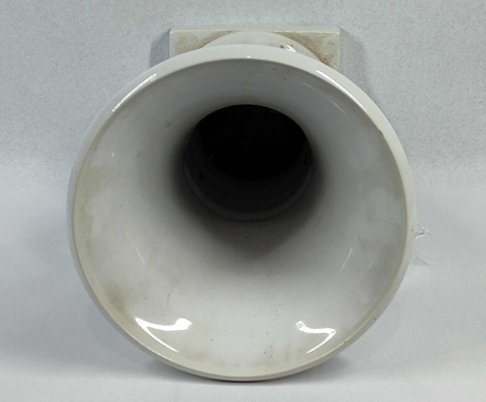 Pair SCI Laveno Neoclassical Urns - 3