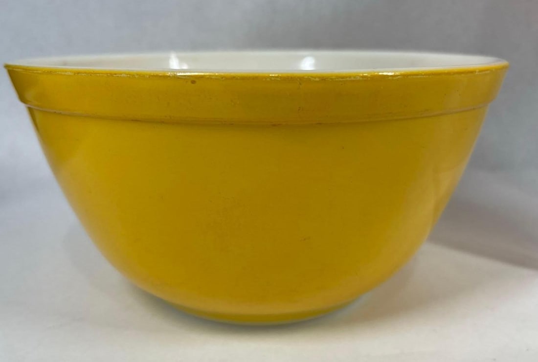 Pyrex Vtg Fired-On Color Kitchenware - 2