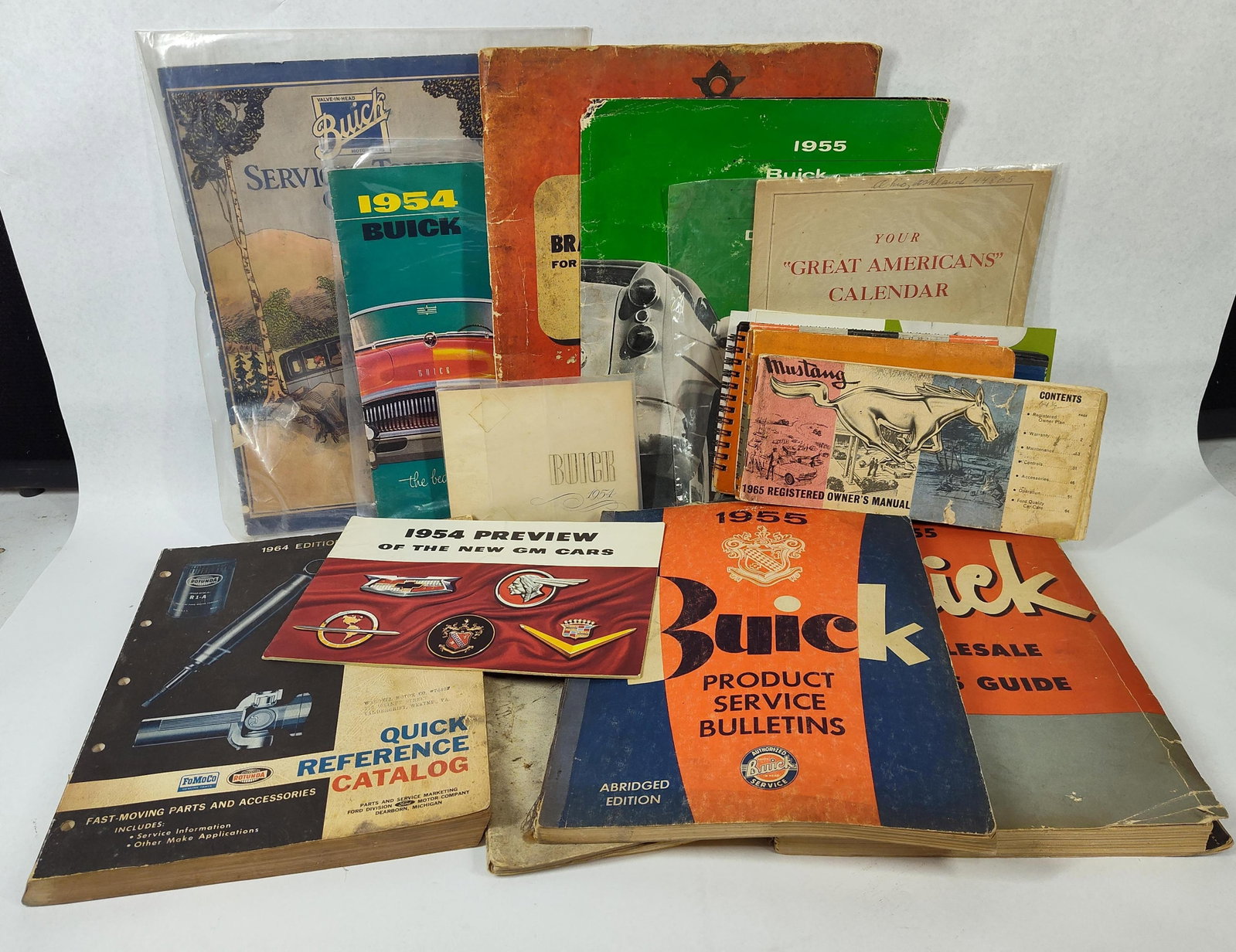 Buick, Ford & GM Service Manuals & Lit (1 of 10)