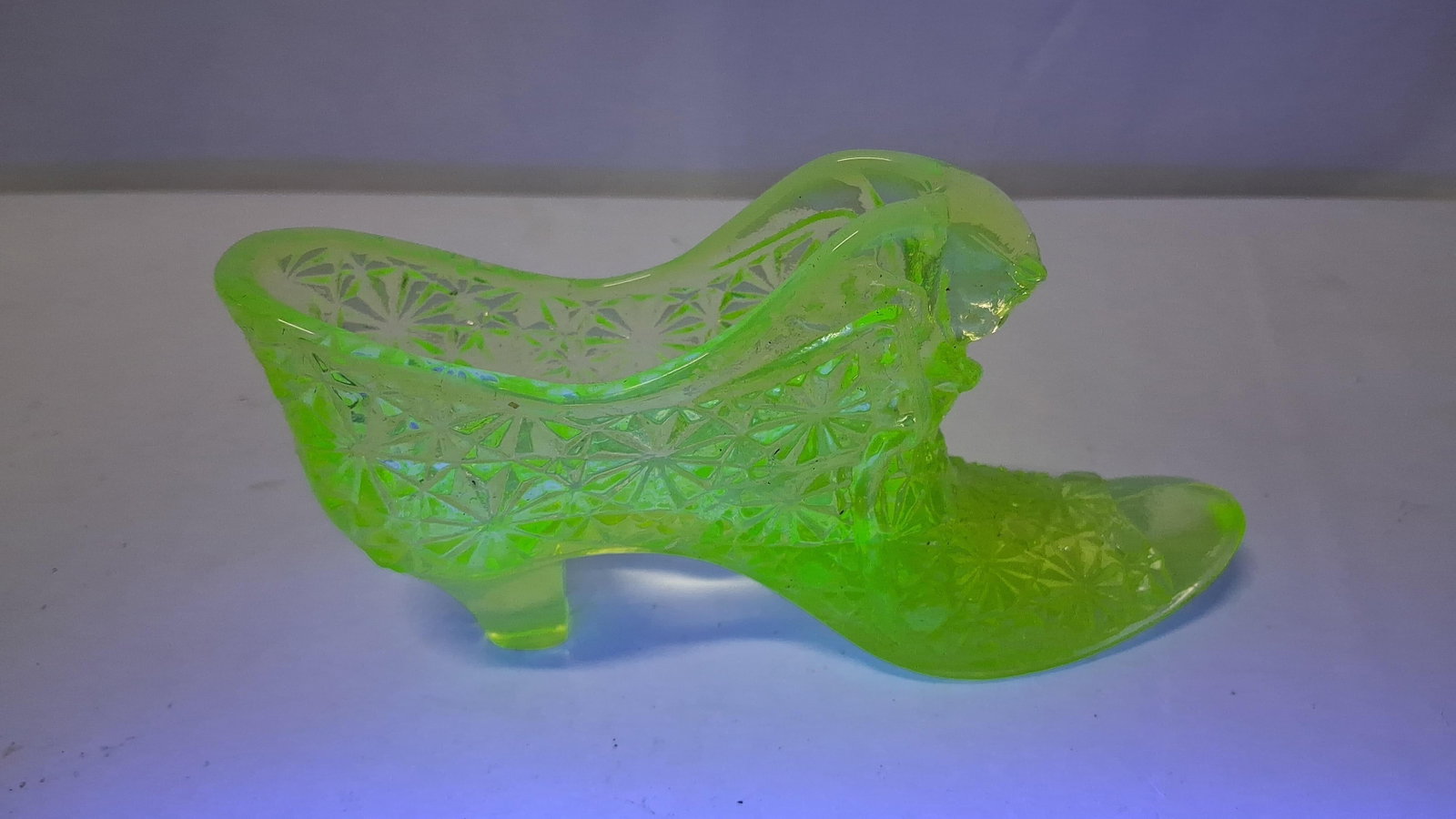 Uranium Glass Daisy & Button Slipper - 2