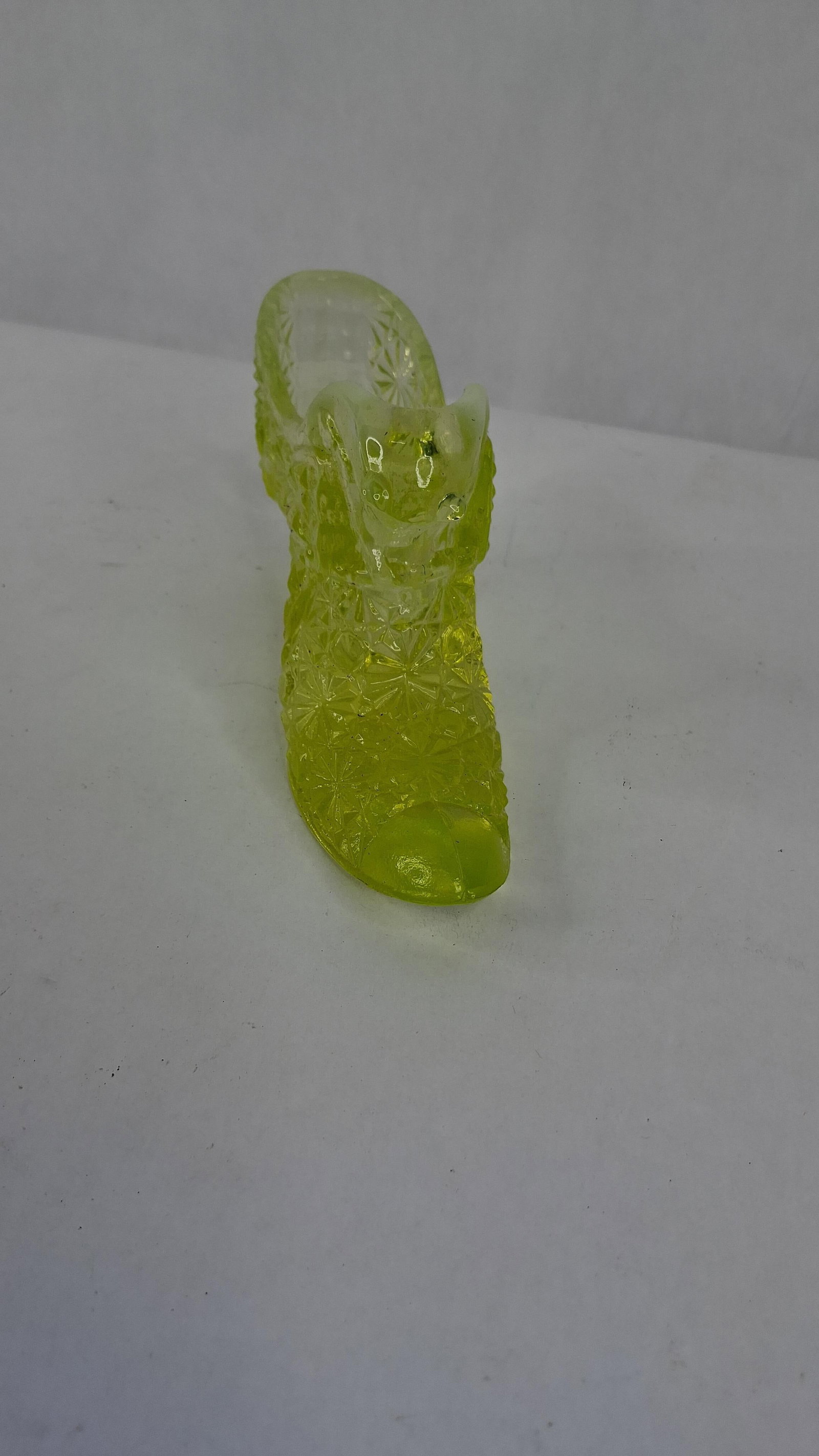 Uranium Glass Daisy & Button Slipper - 4