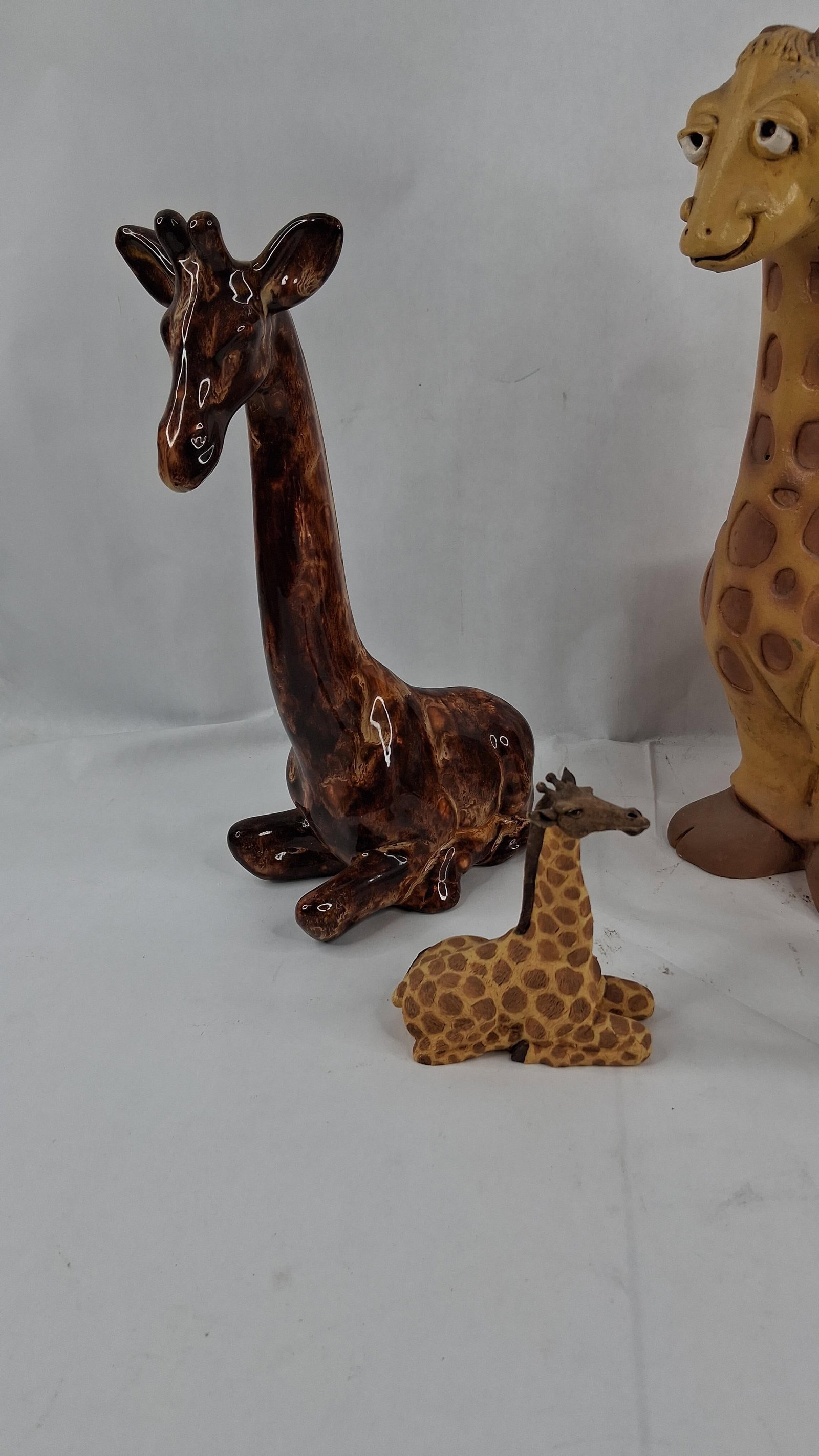 Giraffe-Themed Ceramic Items - 2