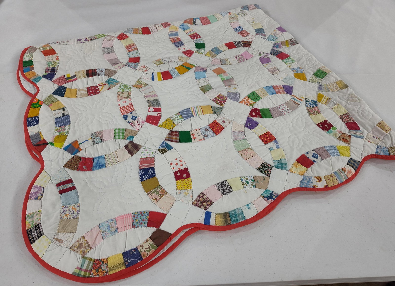 American Double Wedding Ring Quilt - 2