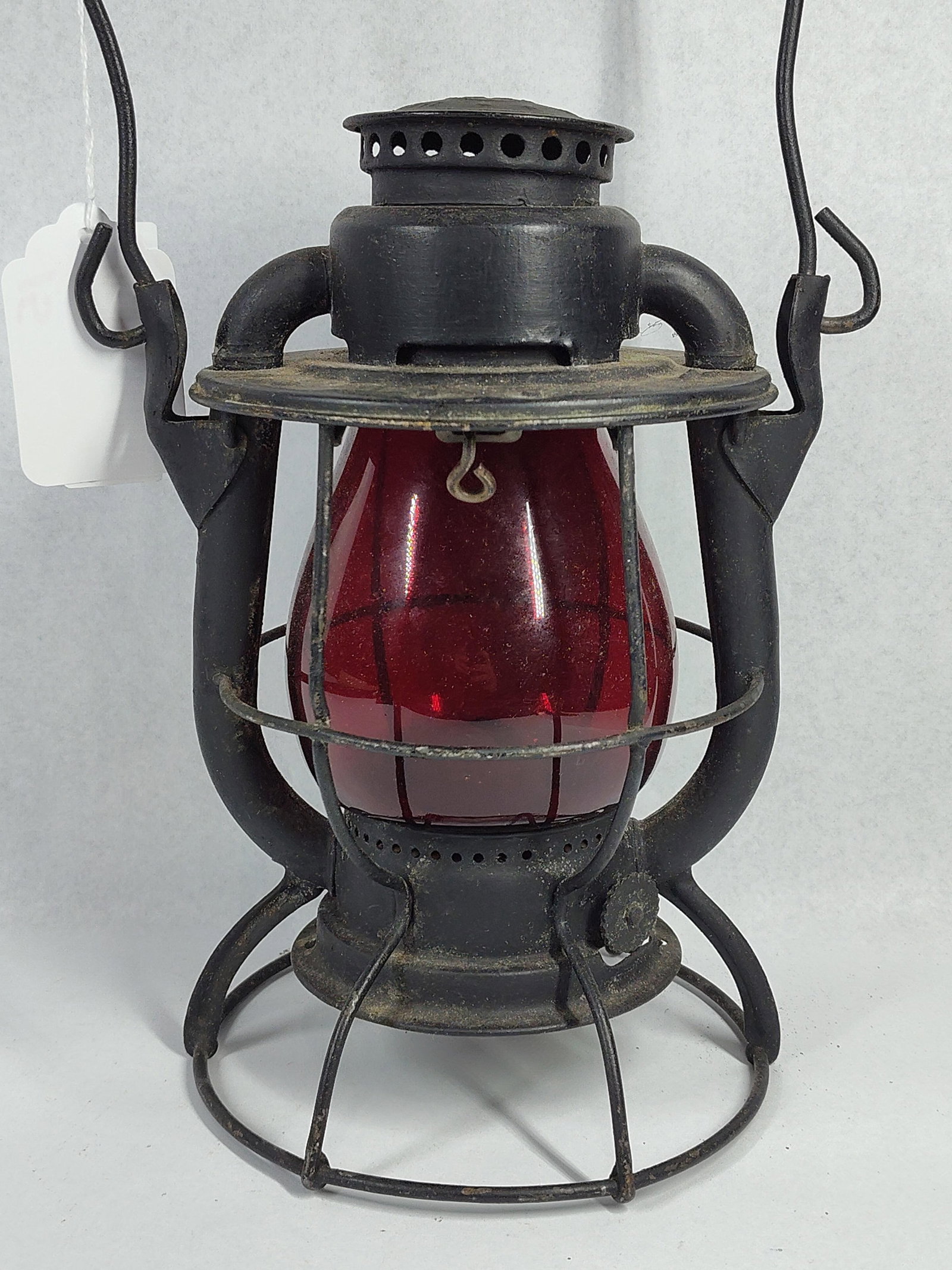 Dietz Vulcan Lantern w/ Ruby Red Globe - 3