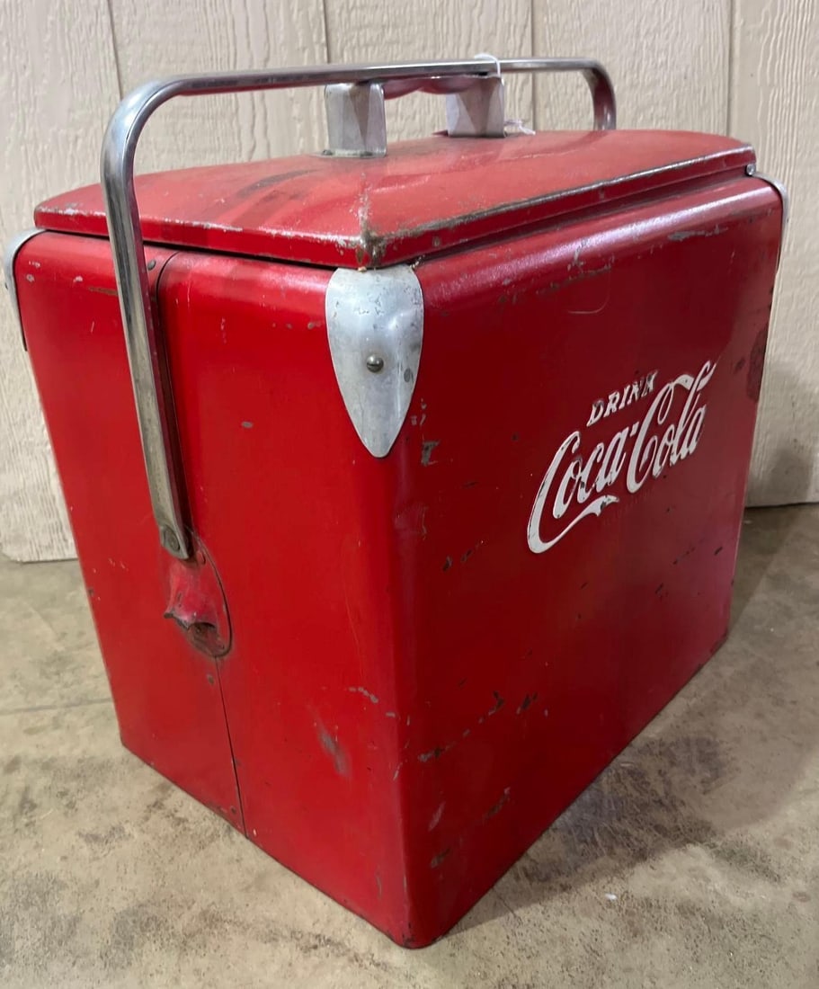 Metal Coca-Cola Picnic Cooler, Progress - 3