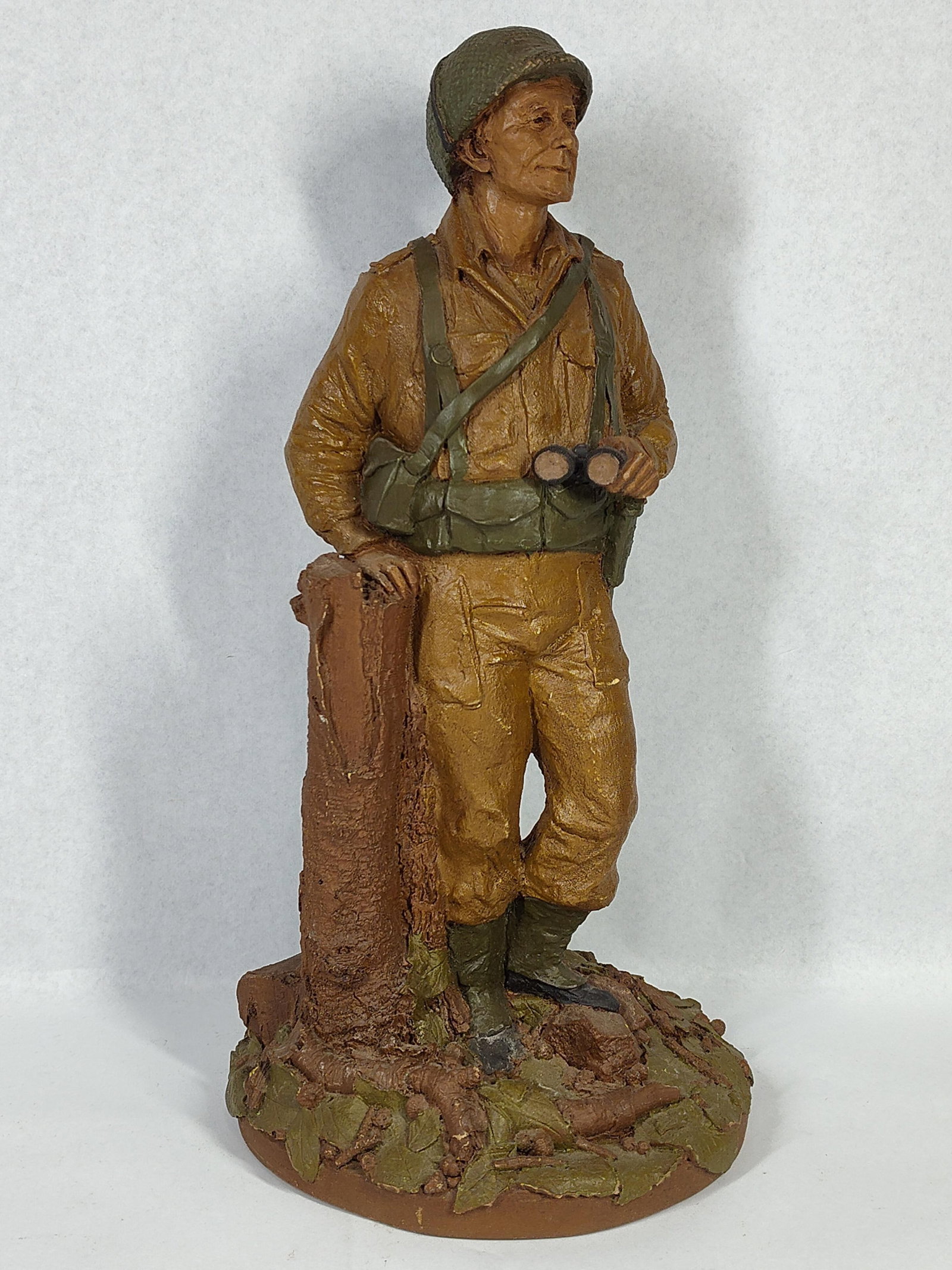 Tom Clark Cairn WWII Soldier Figurine: This hand-painted figurine is a Tom Clark creation for Cairn Studios, titled World War II Soldier and released in 1984 as part of the Taurus series. The sculpture is composed of a cast resin material 