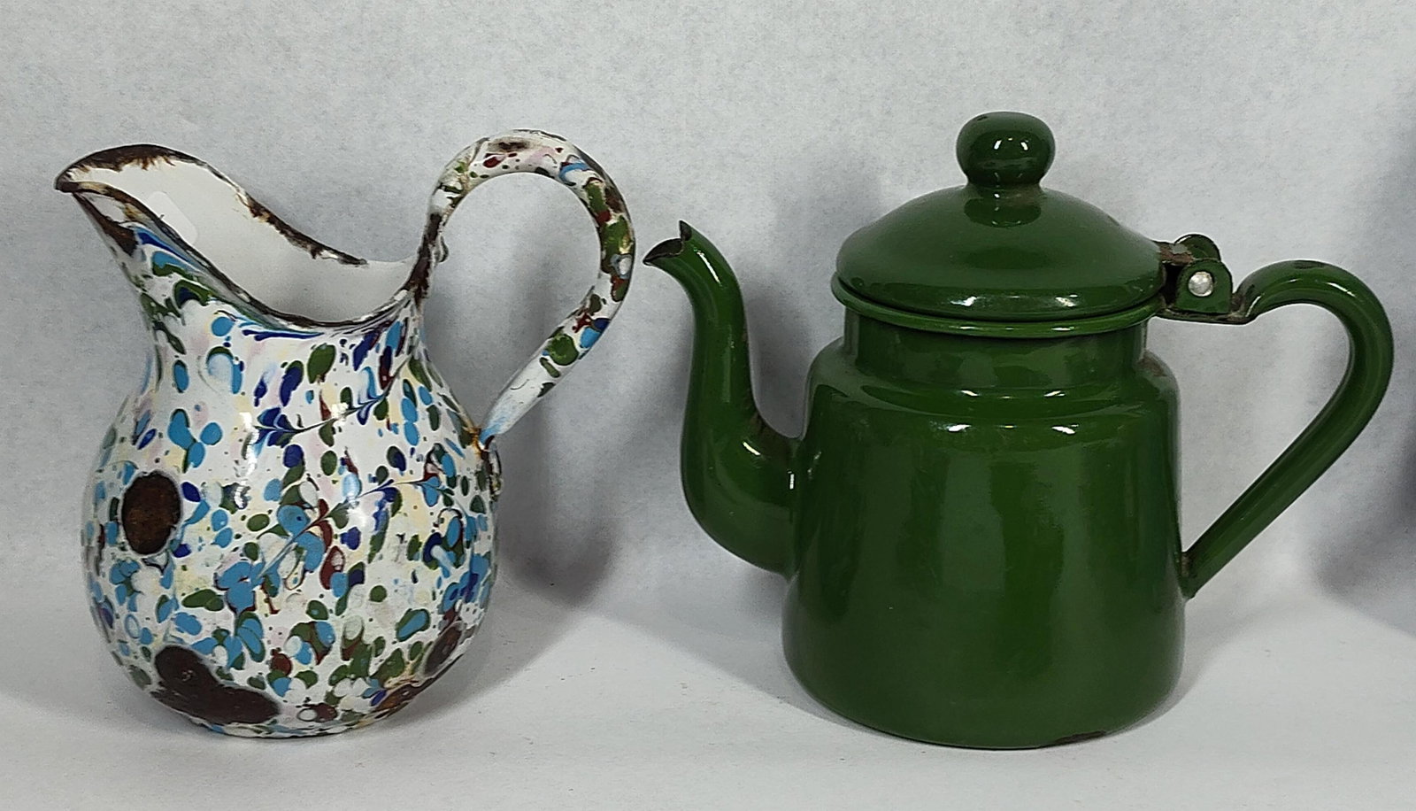 9 Assorted Graniteware Pieces - 4