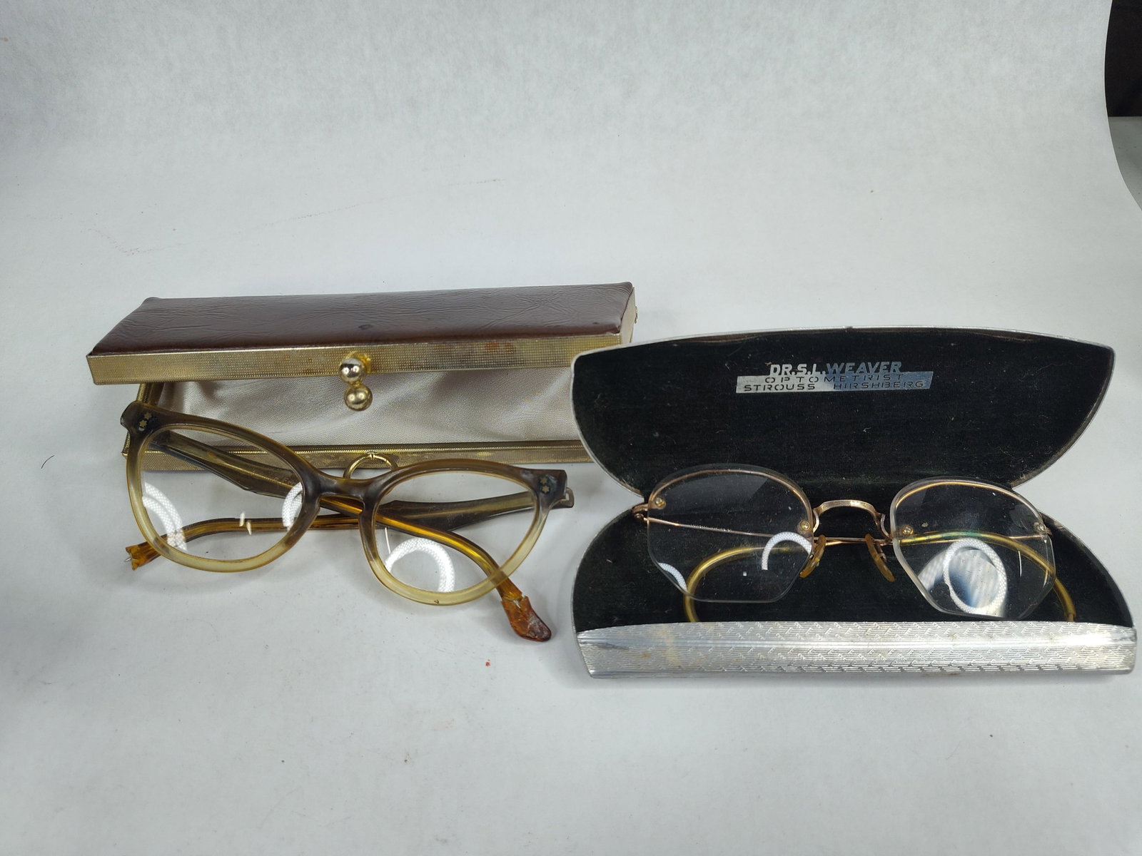 2 Pairs Art-Craft 12K & Cat-Eye Glasses (1 of 5)