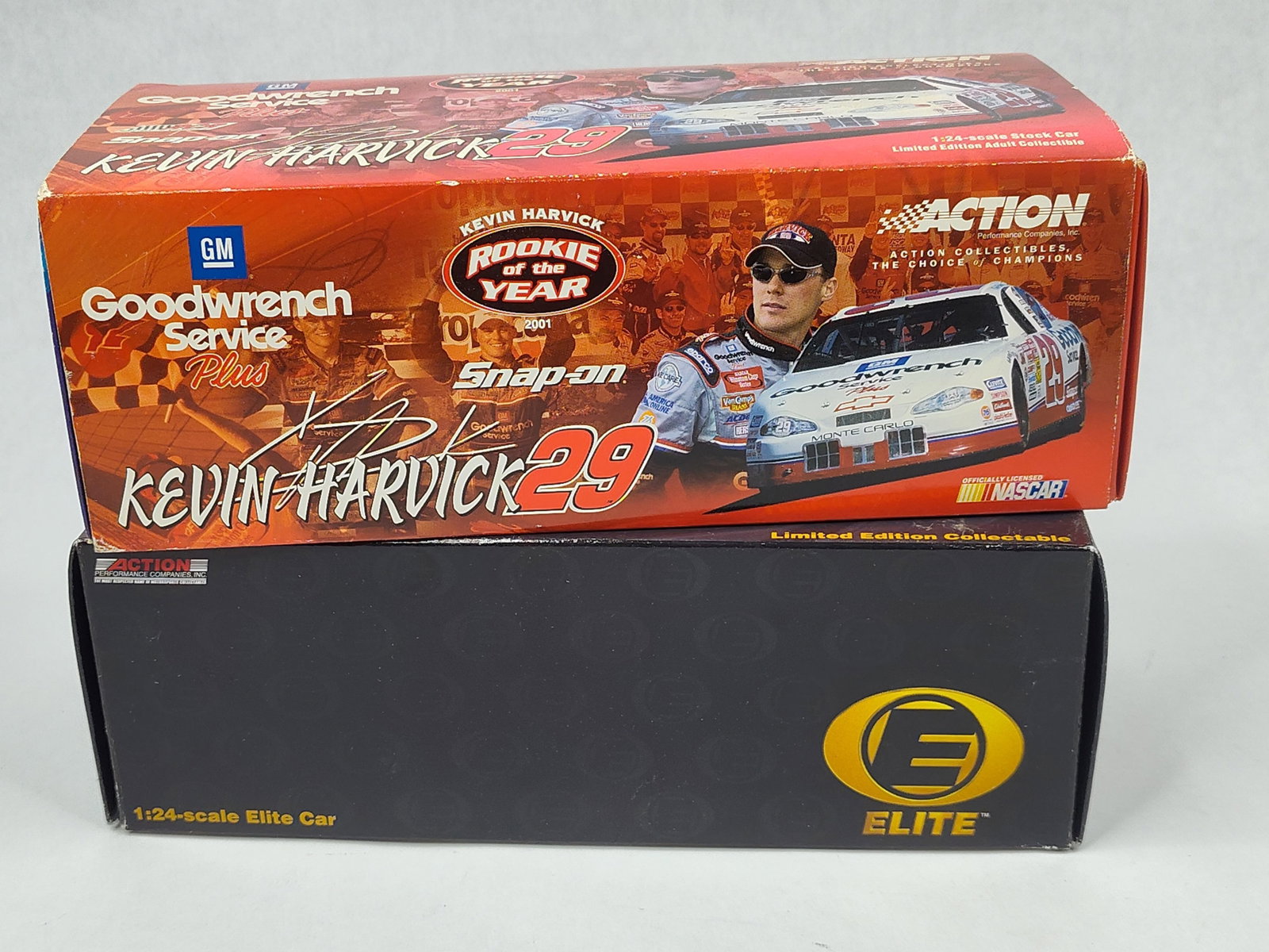 Pair Action 1:24 NASCAR Harvick/Waltrip (1 of 6)