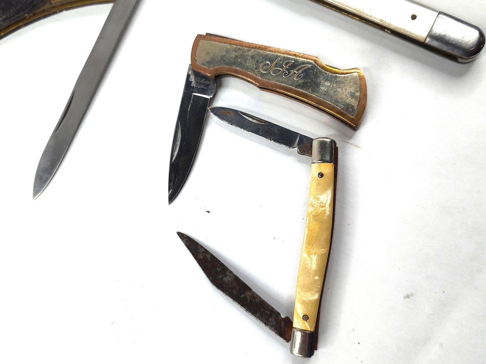 10 Folding Pocket Knives & Multi-tools - 11