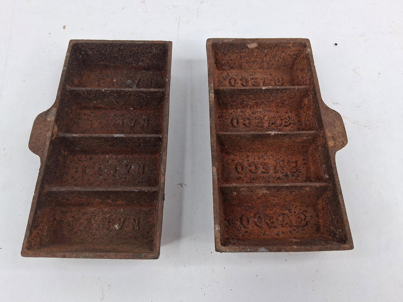Pair Lyman & Saeco Iron Ingot Molds (1 of 4)