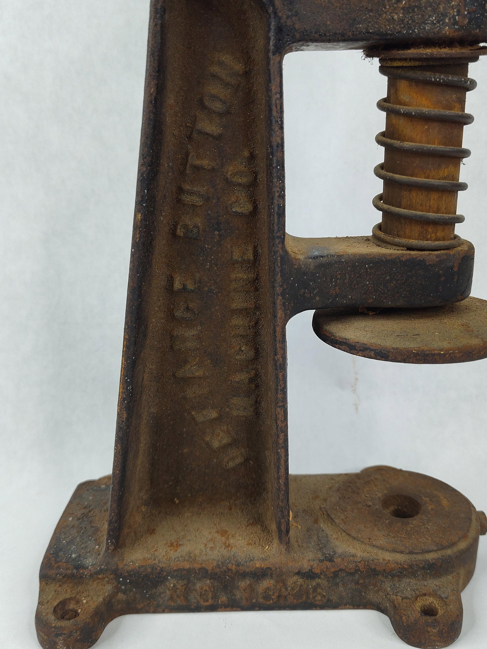 Defiance 1026 Cast Iron Button Press - 2