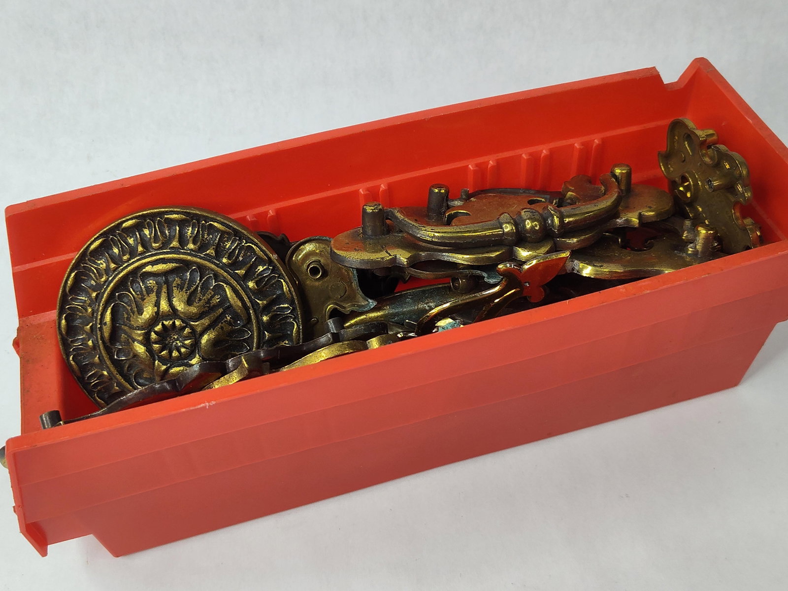 Antique & Vtg Brass & Bronze Hardware: A collection of miscellaneous furniture hardware components including drawer pull backplates, bails, and decorative elements. The assortment features several pieces in the Chippendale and Queen Anne r