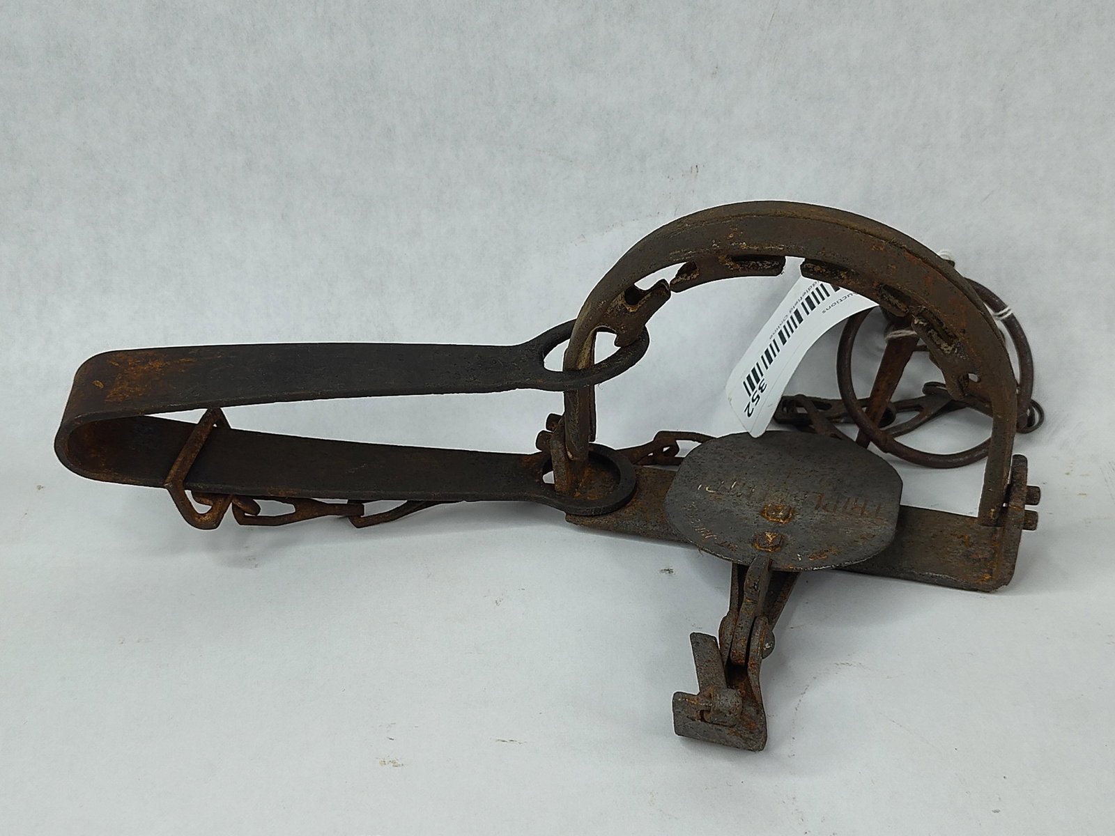 Triumph 415-X Triple Clutch Animal Trap (1 of 3)