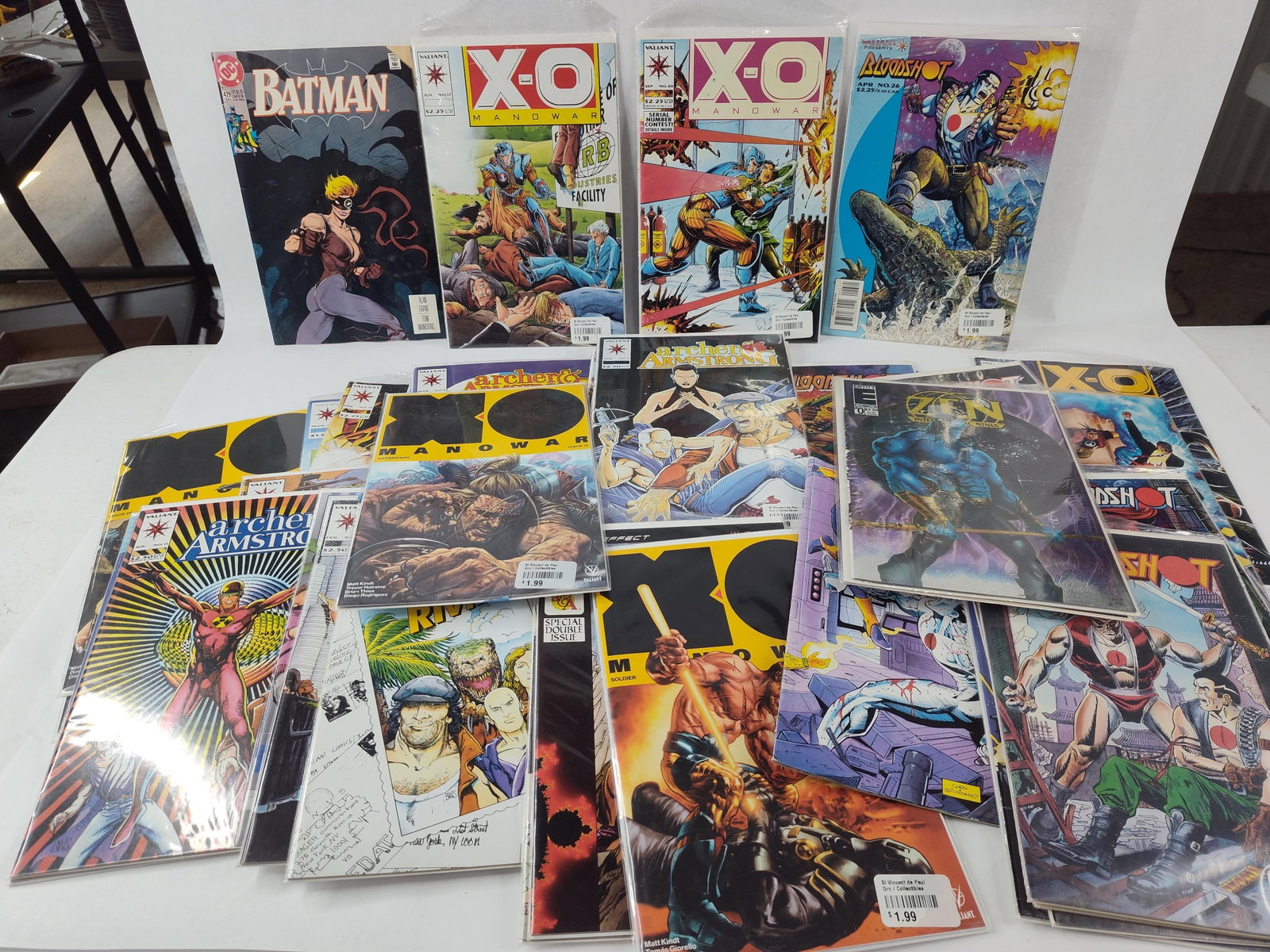 30 DC, Valiant & Entity Comic Books (1 of 7)