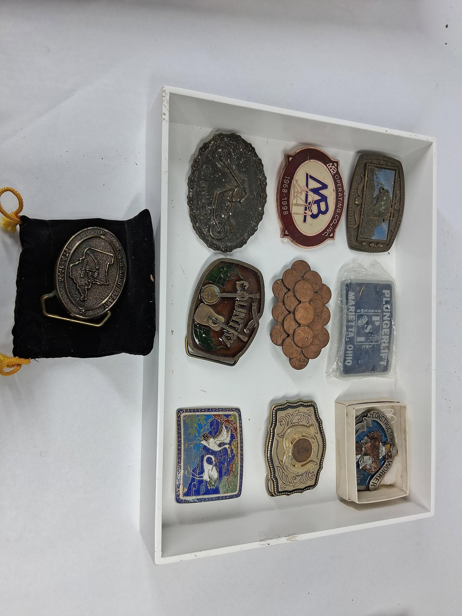 10 Vtg Ohio & Novelty Belt Buckles (1 of 12)
