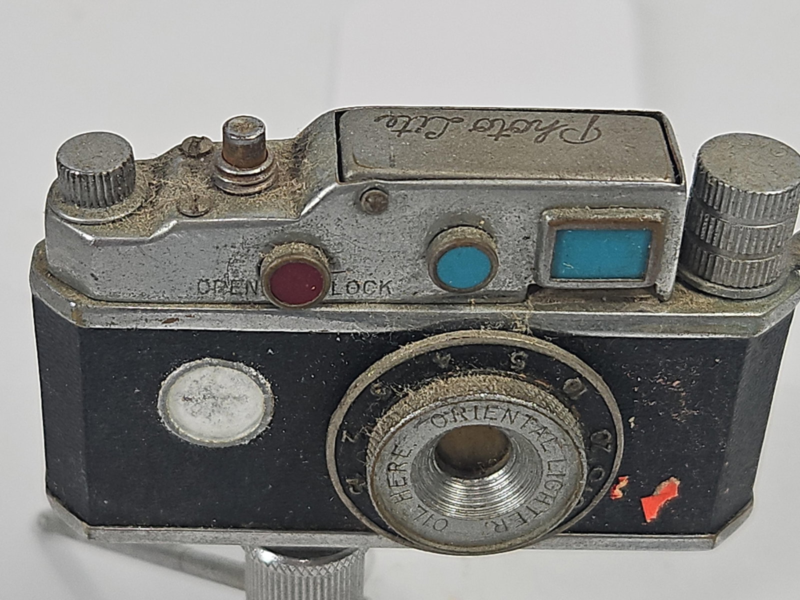 Oriental Camera Table Lighter w/ Tripod - 3