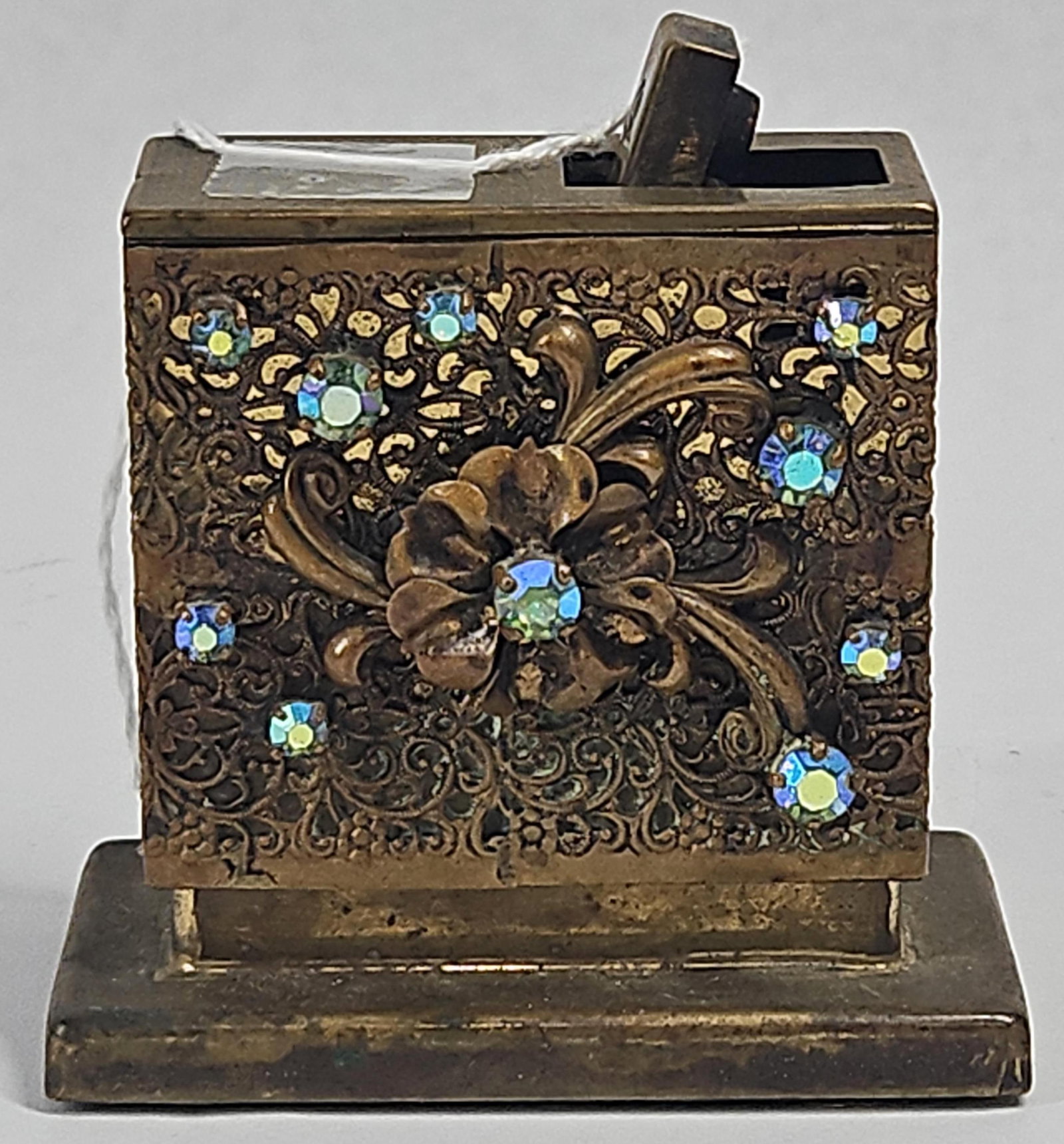 Light-O-Matic Aurora Rhinestone Lighter - 2
