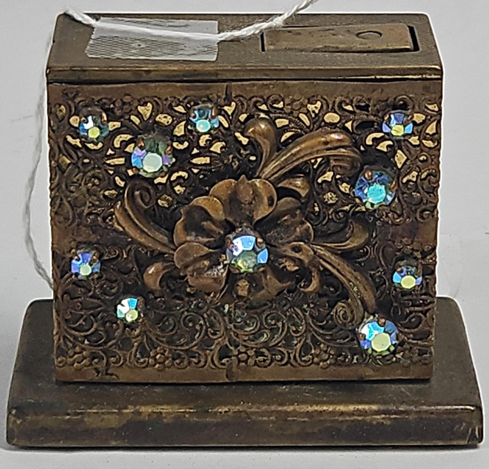 Light-O-Matic Aurora Rhinestone Lighter - 3