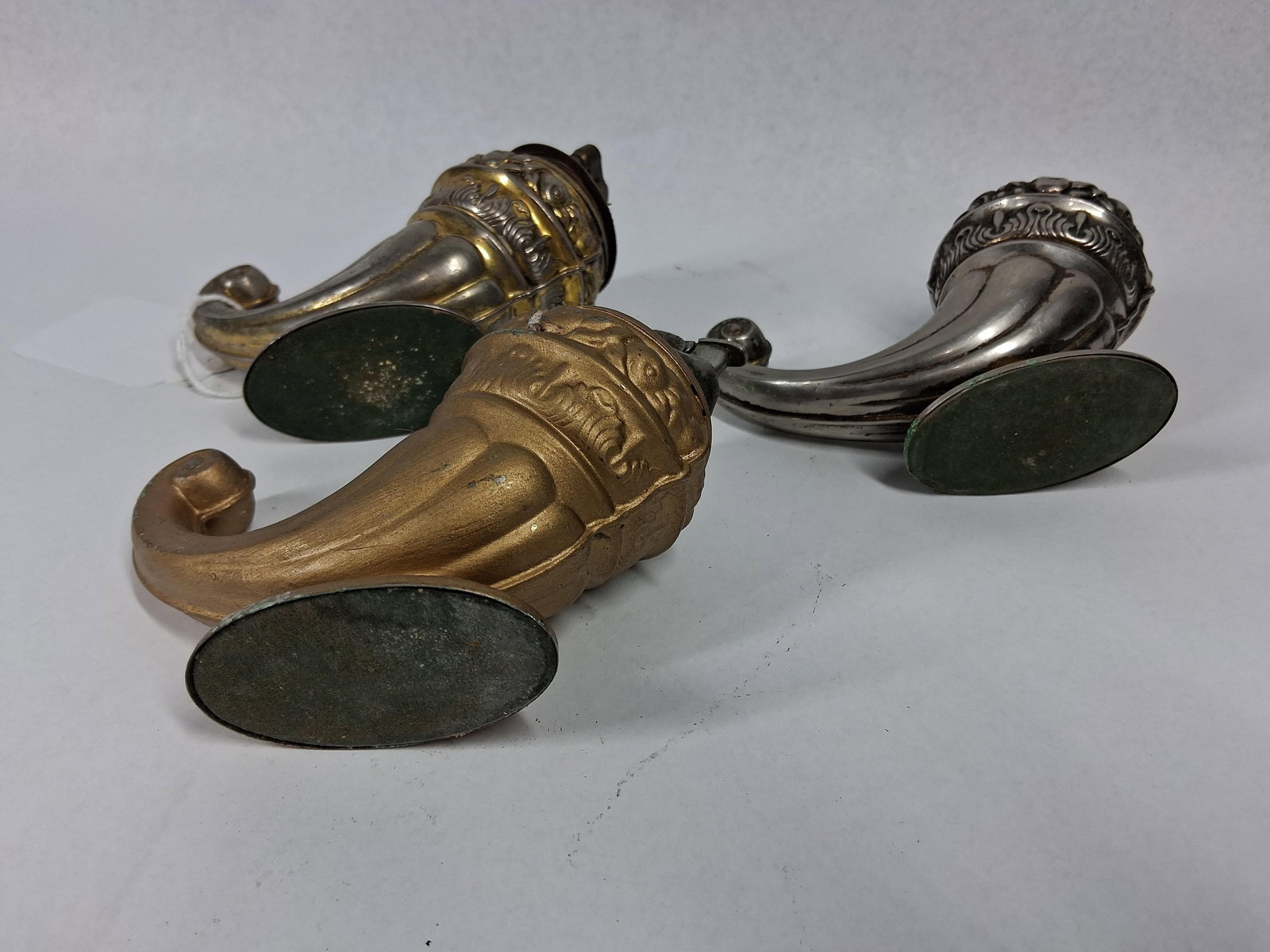 3 Vtg Metal Cornucopia Table Lighters - 6