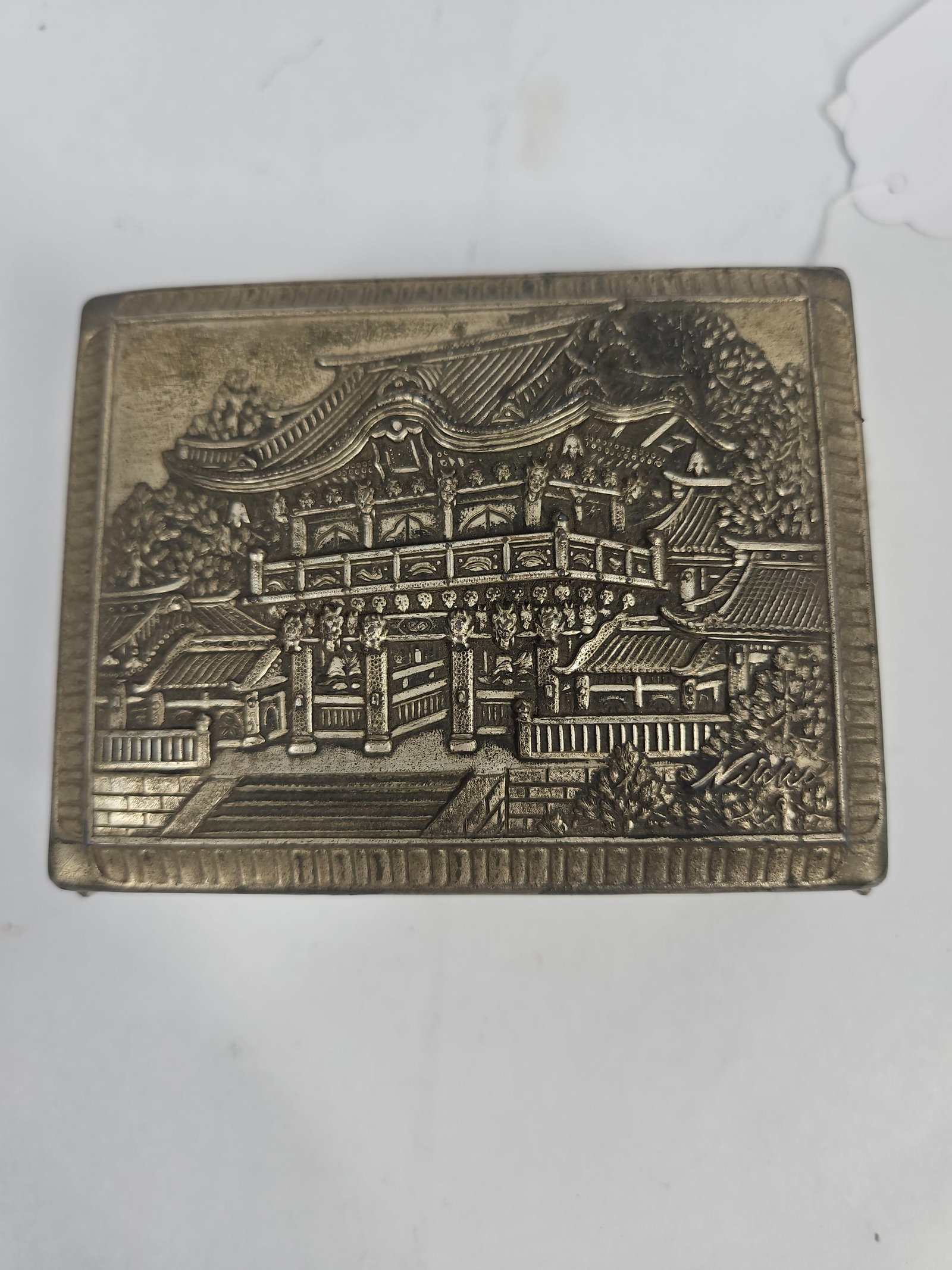 Occupied Japan Nikko Gate Cigarette Box (1 of 5)