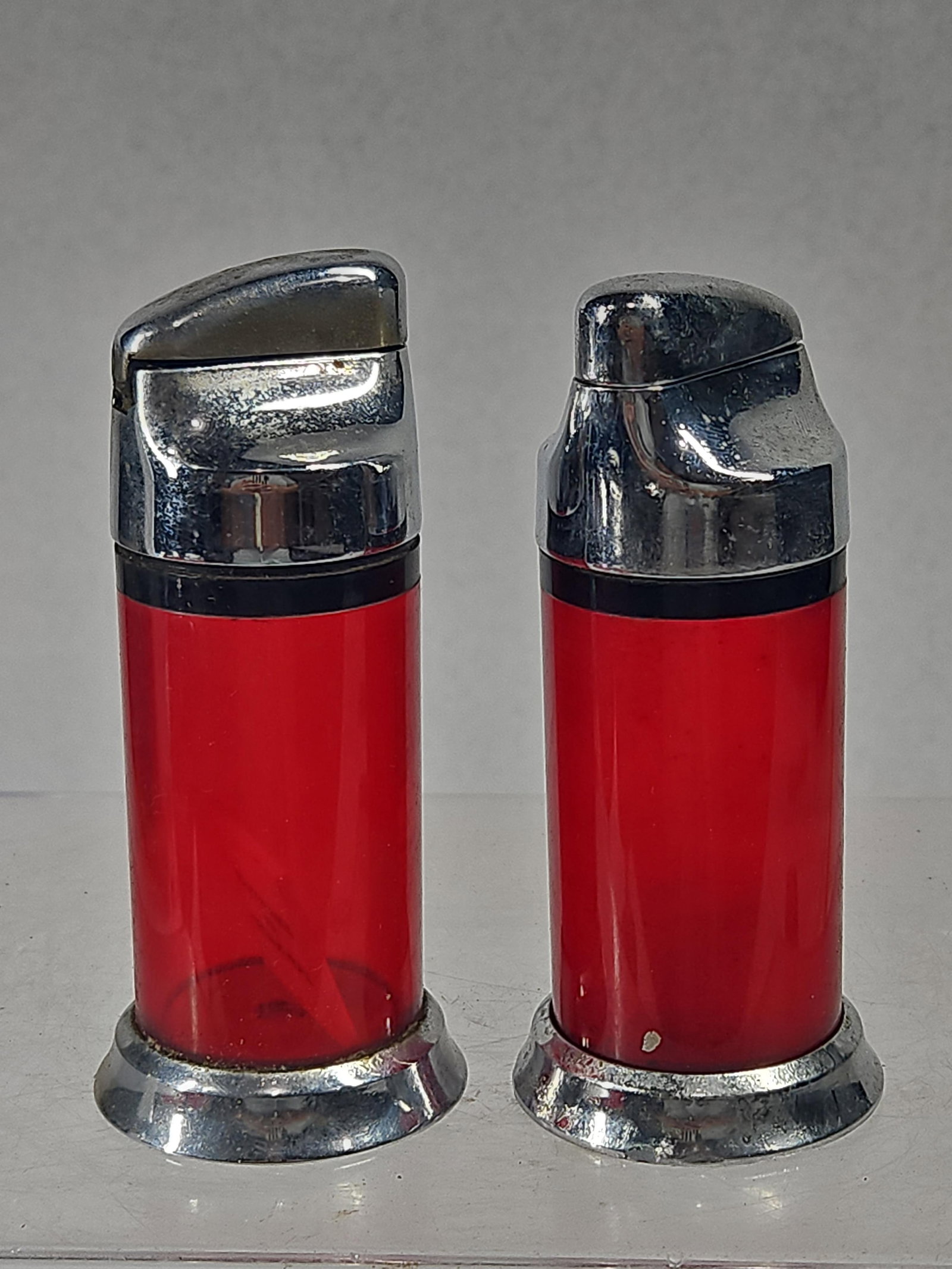 Ritepoint & Scripto Red Chrome Lighters - 12