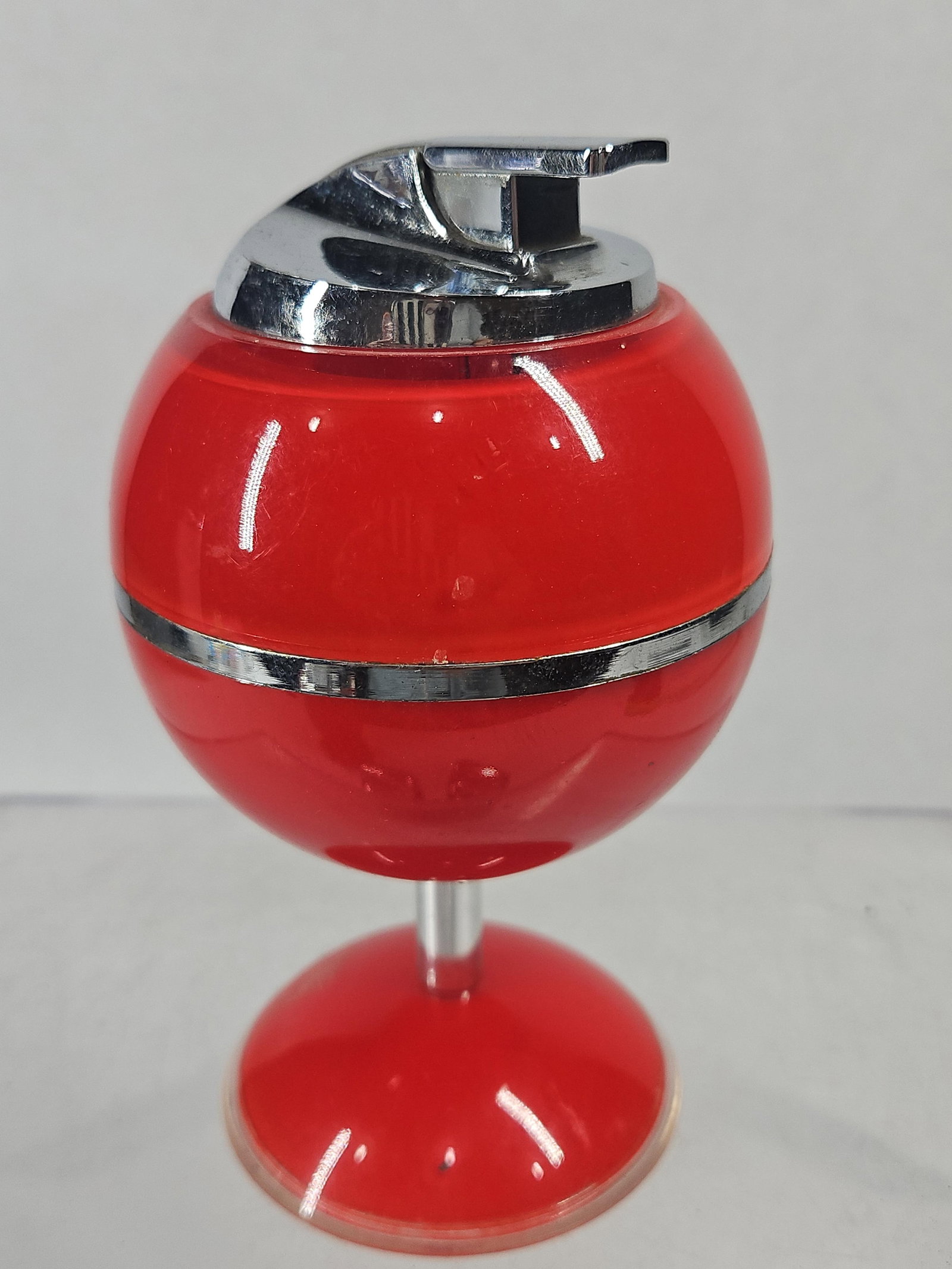 Ritepoint & Scripto Red Chrome Lighters - 4
