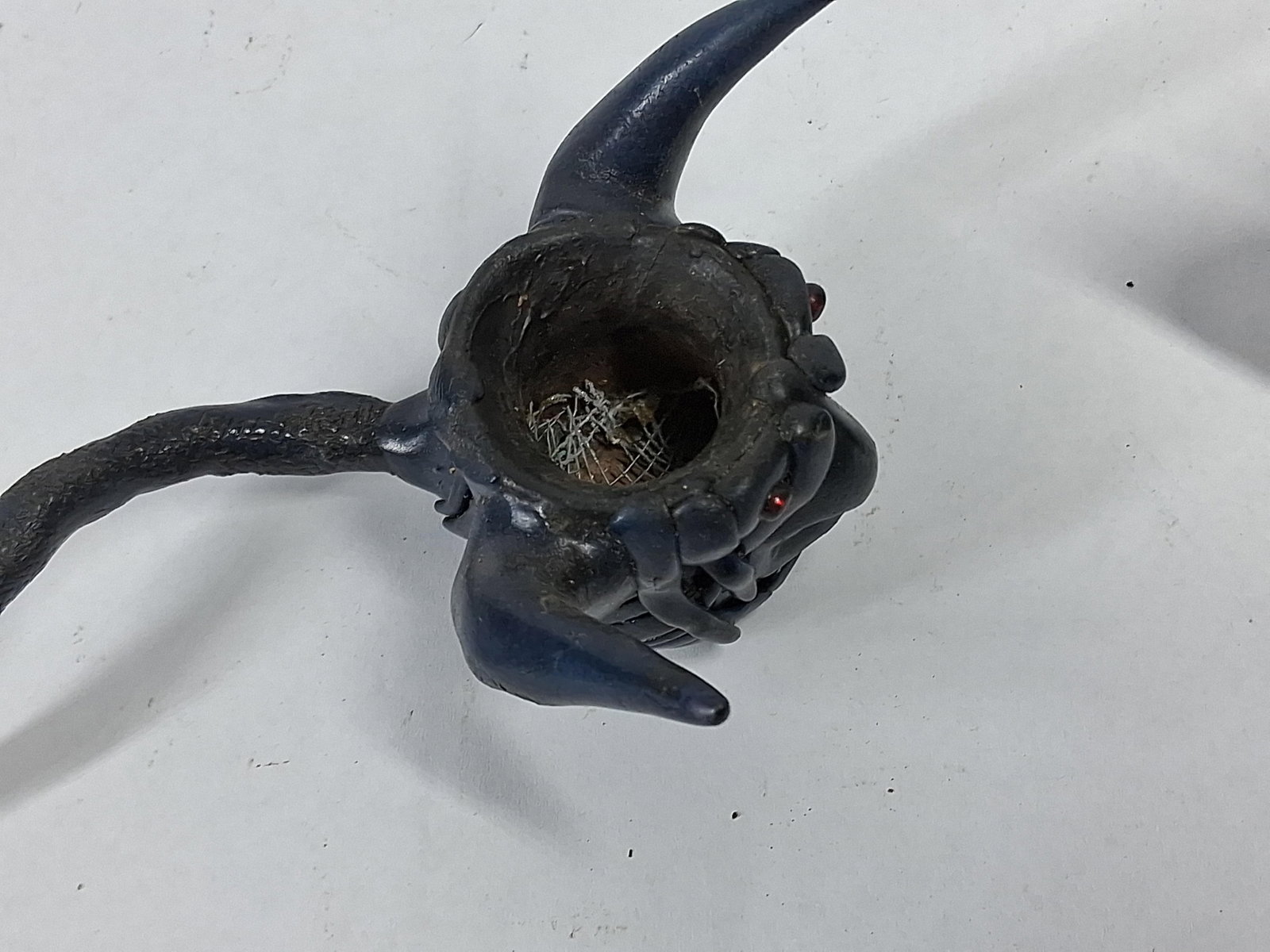 Pair Grotesque Figural Snake Stem Pipes - 4