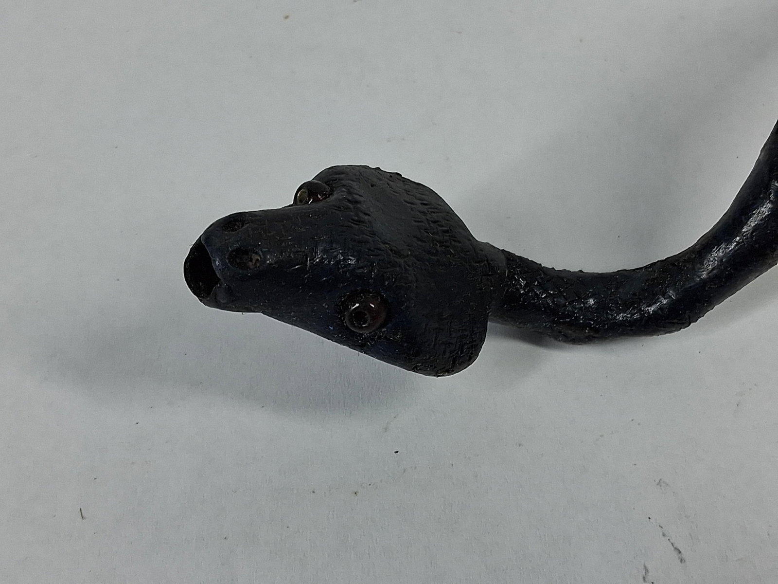 Pair Grotesque Figural Snake Stem Pipes - 5