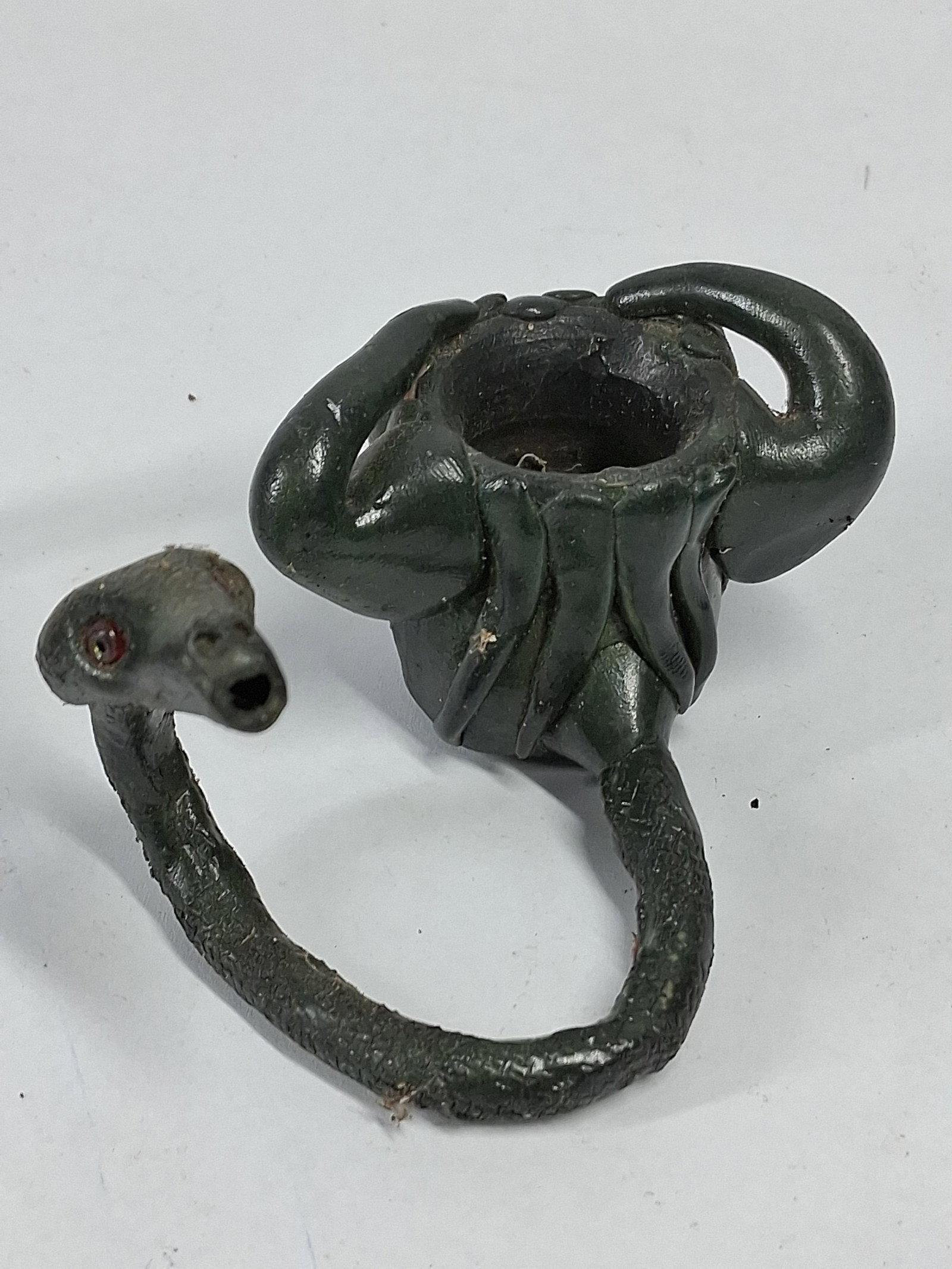 Pair Grotesque Figural Snake Stem Pipes - 6