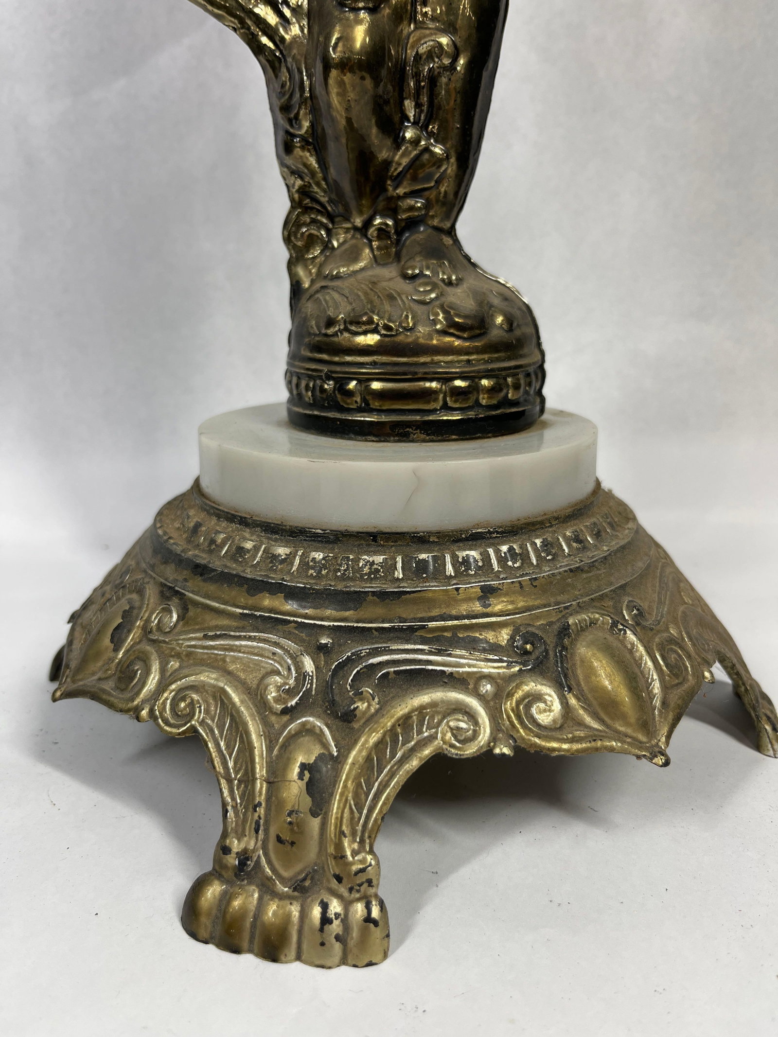 Vtg Cherub Ashtray Stand w/ Ruby Prisms - 4