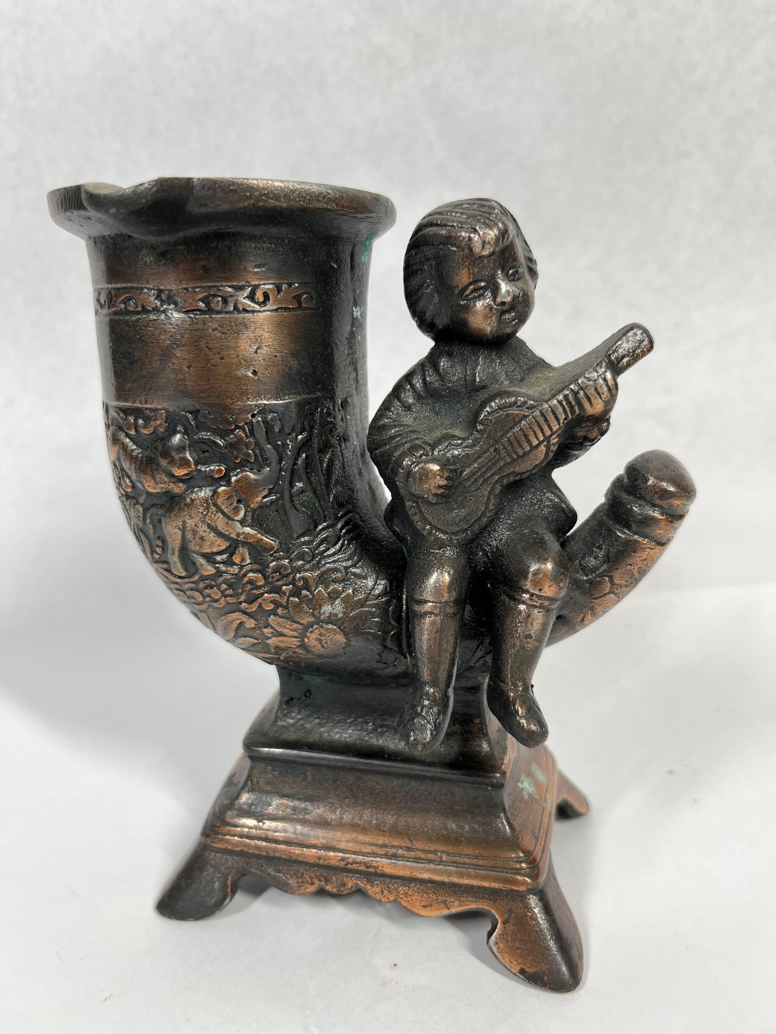 **Cast Metal Boy w/ Mandolin Ashtray** (1 of 5)
