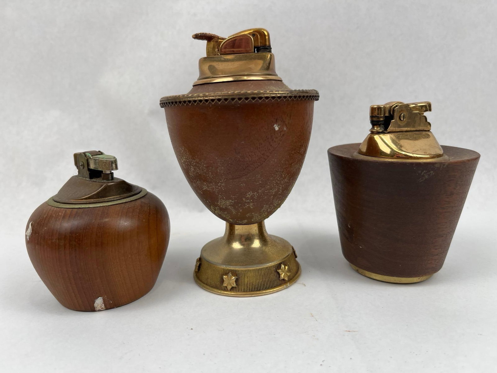 Kenneth Molitor & Molson Table Lighters - 9