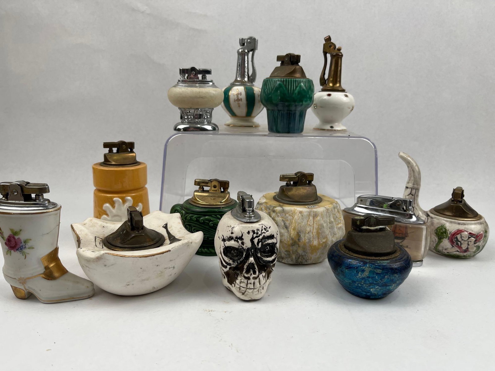 Ronson, Excello & Holland Mold Lighters (1 of 15)