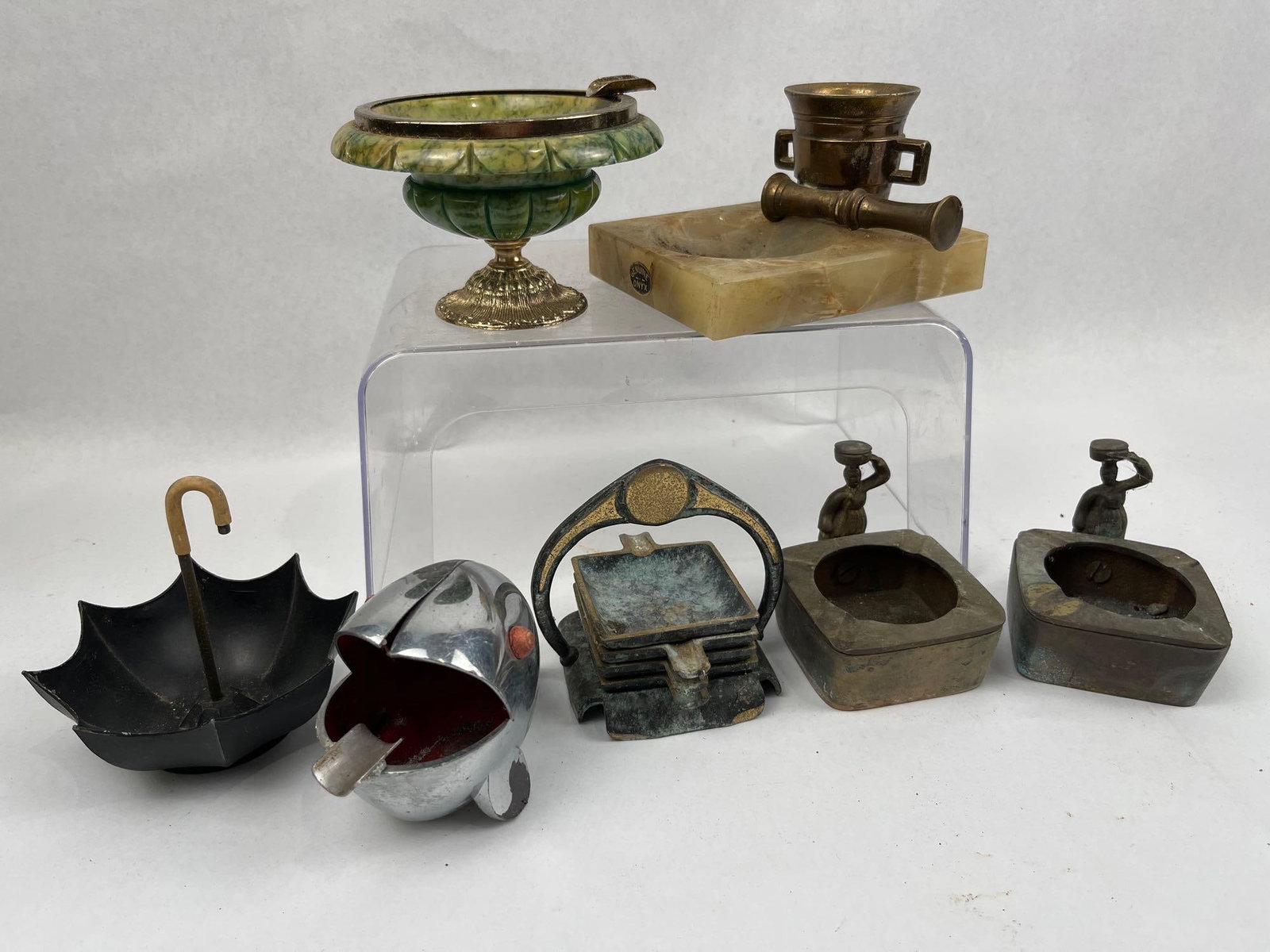 Set 8 Vtg Novelty Metal & Onyx Ashtrays (1 of 9)