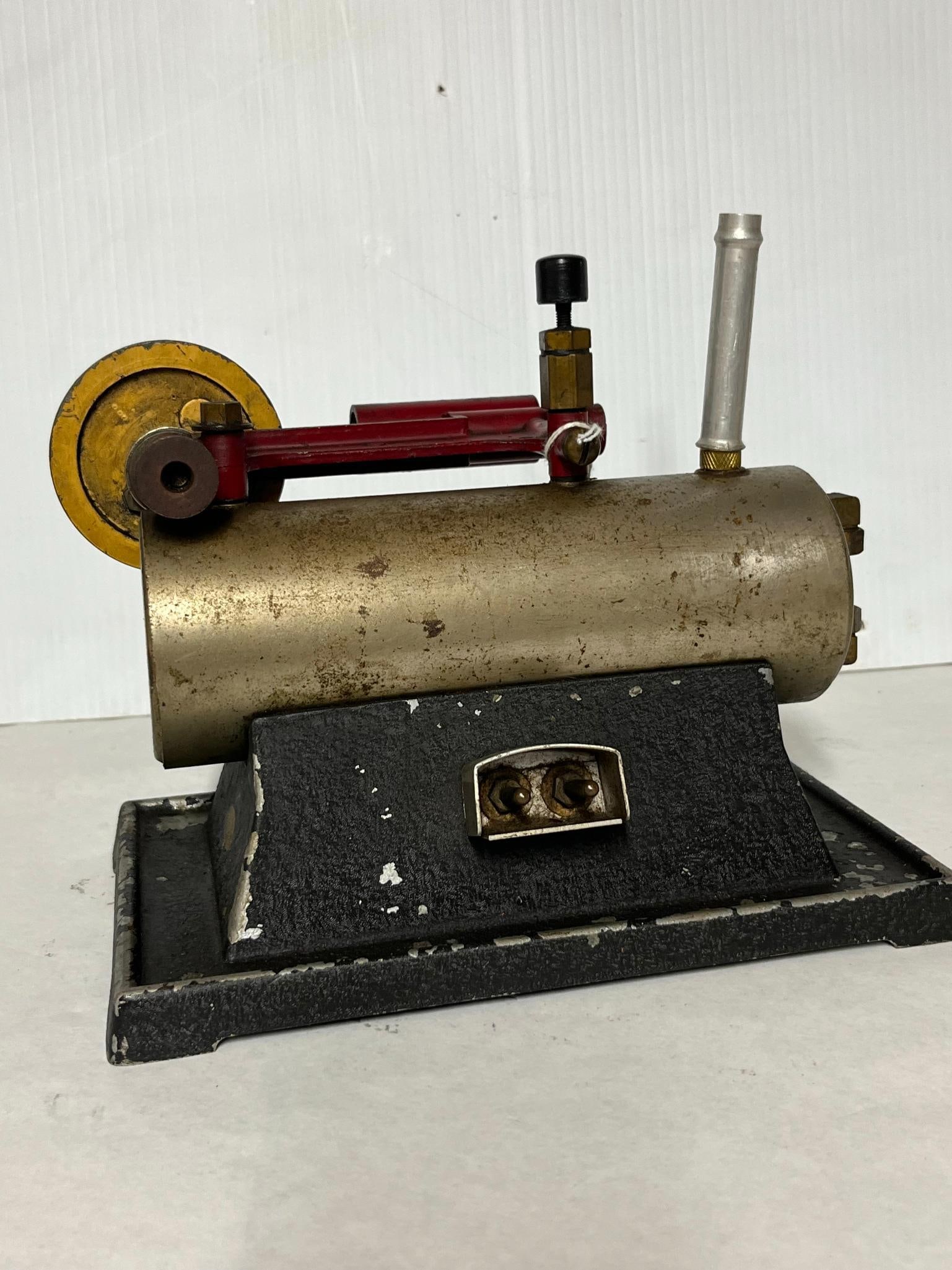 Modern Los Angeles Model Steam Engine - 4