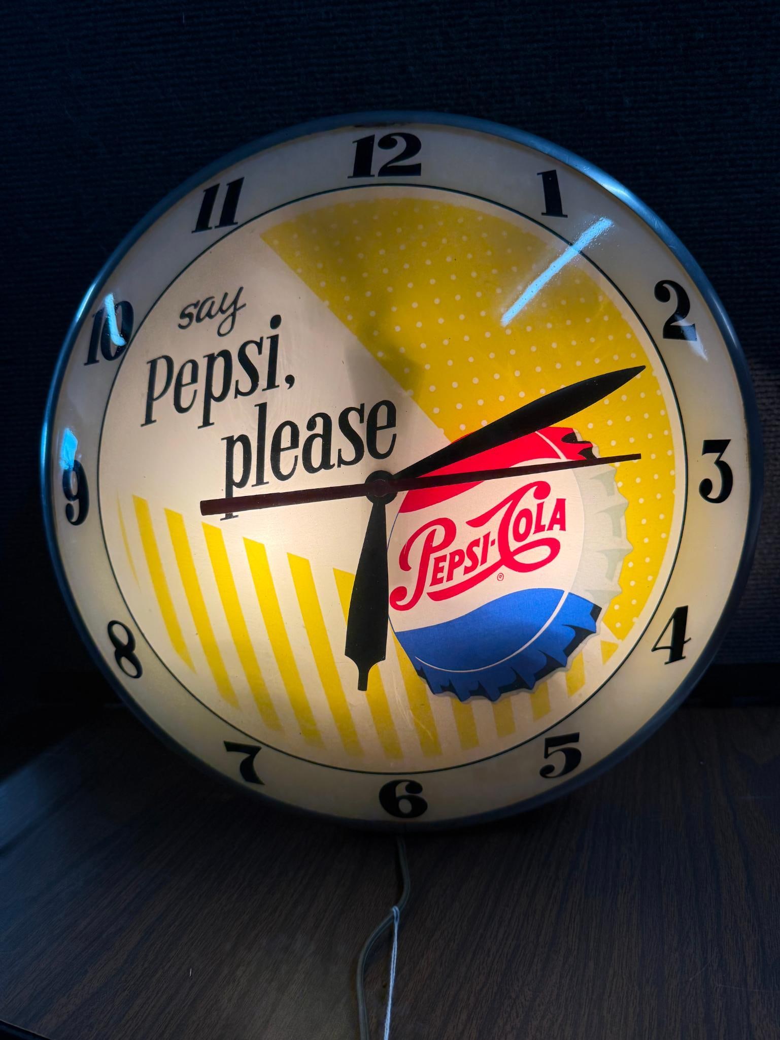 Pepsi-Cola Double Bubble Light-Up Clock - 4