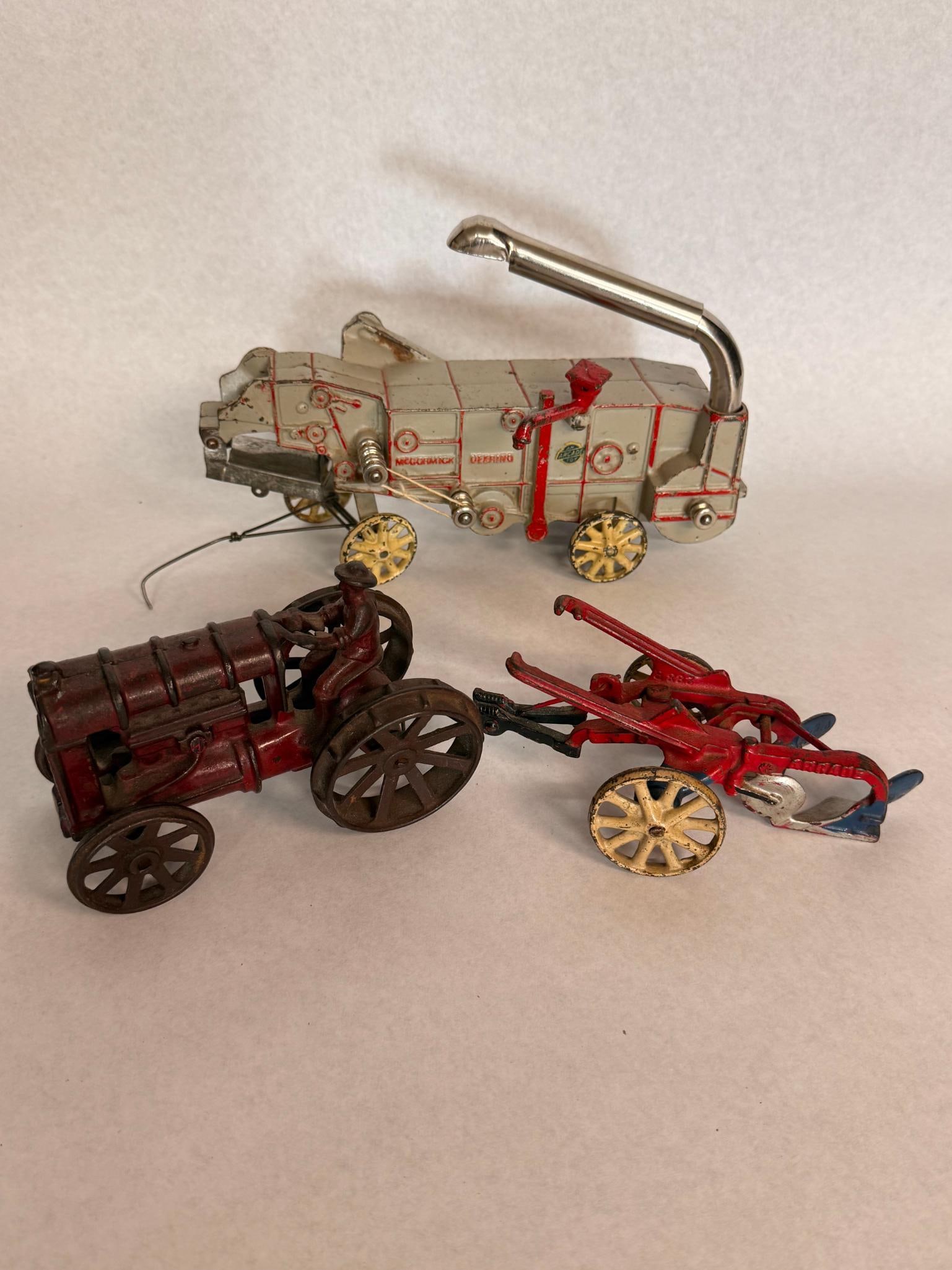 3 Arcade McCormick-Deering Farm Toys (1 of 9)