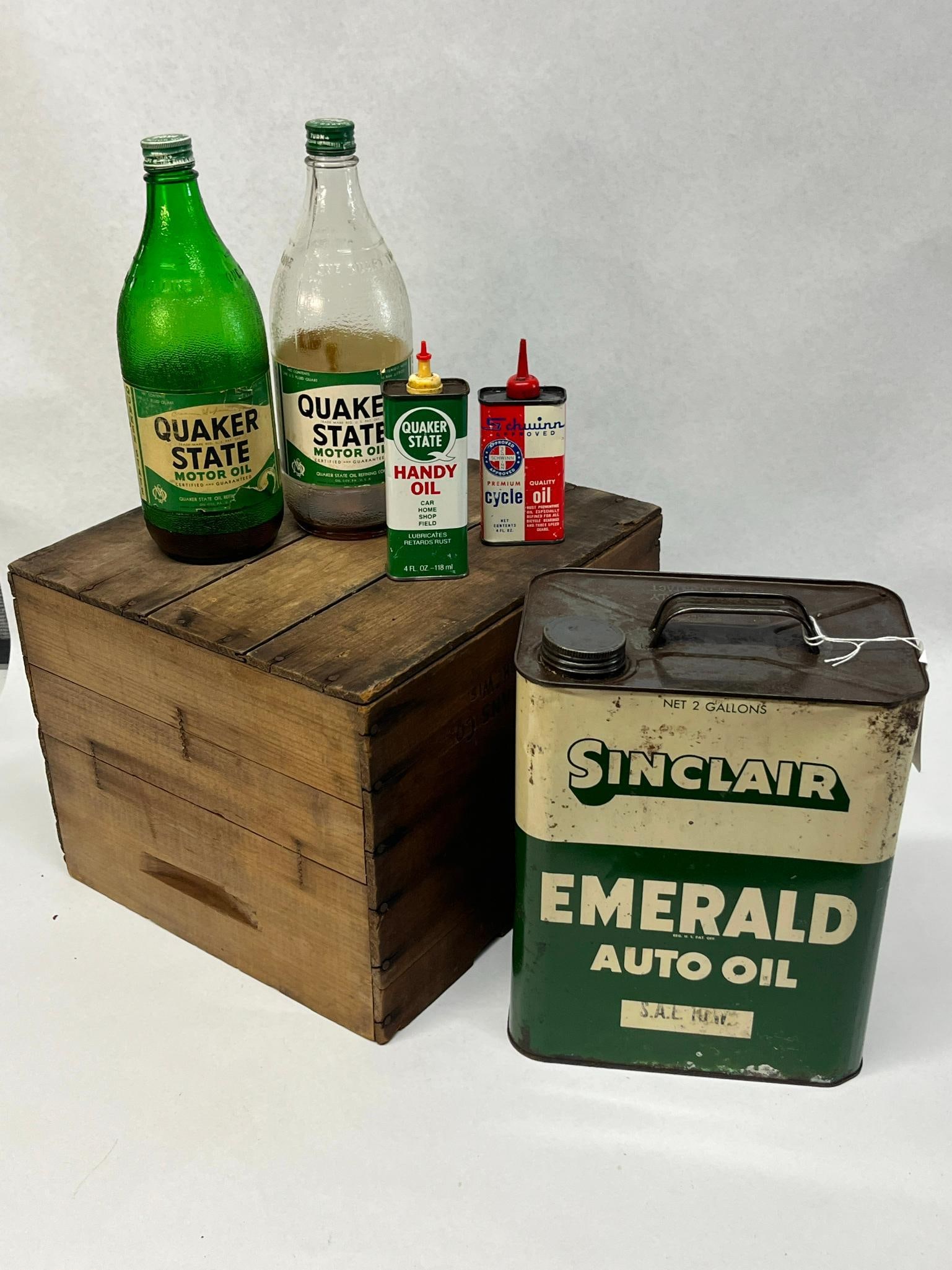 Sinclair, Quaker & Schwinn Automobilia (1 of 17)