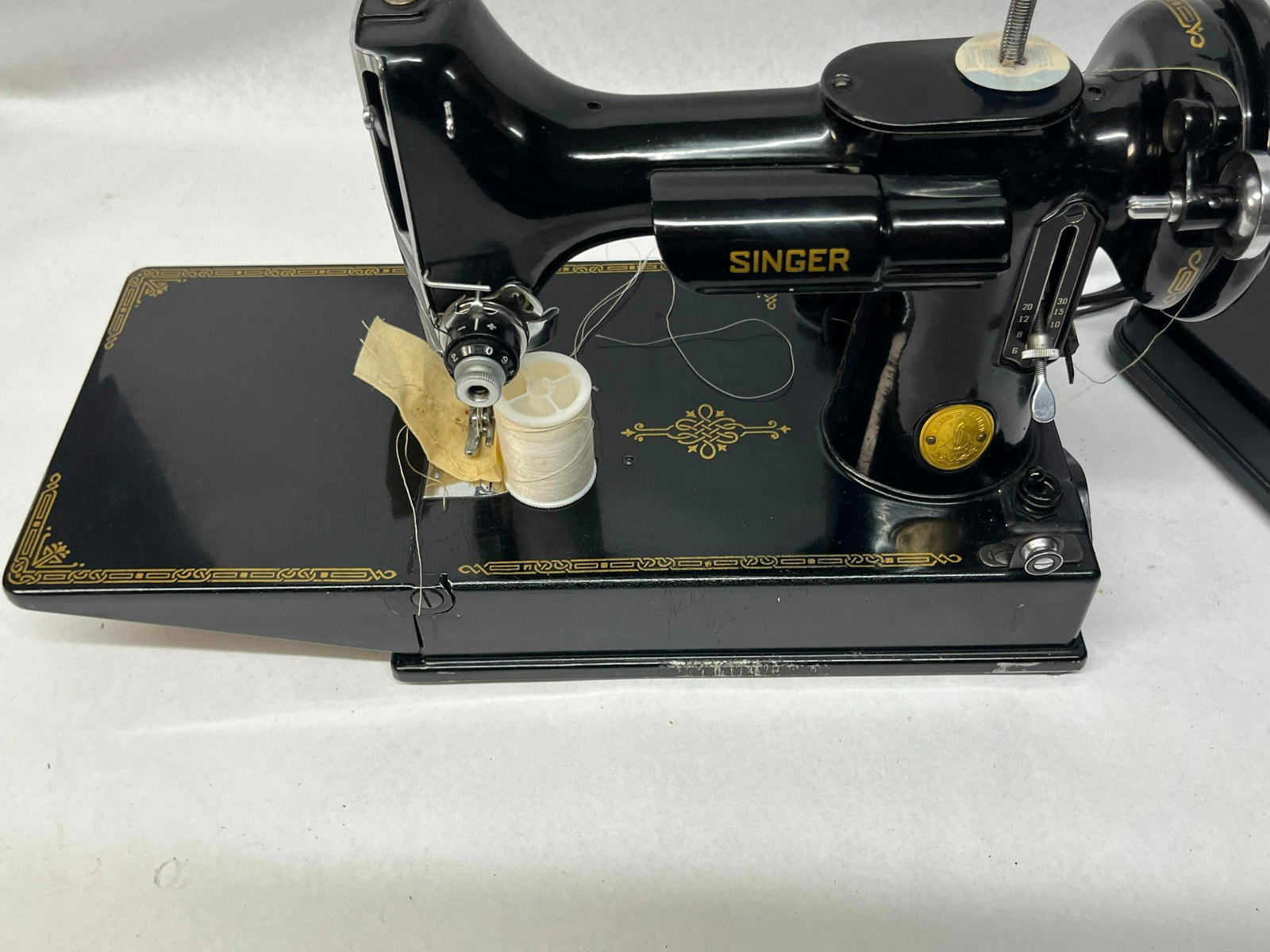 Singer Featherweight Sewing Machine Kit - 3