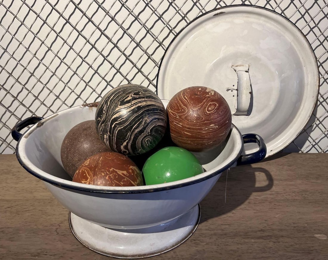 Marbled Carpet Balls & Enamel Bowl (1 of 6)