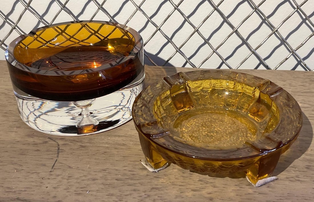 Pair Mid-C. Modern Amber Glass Ashtrays (1 of 7)