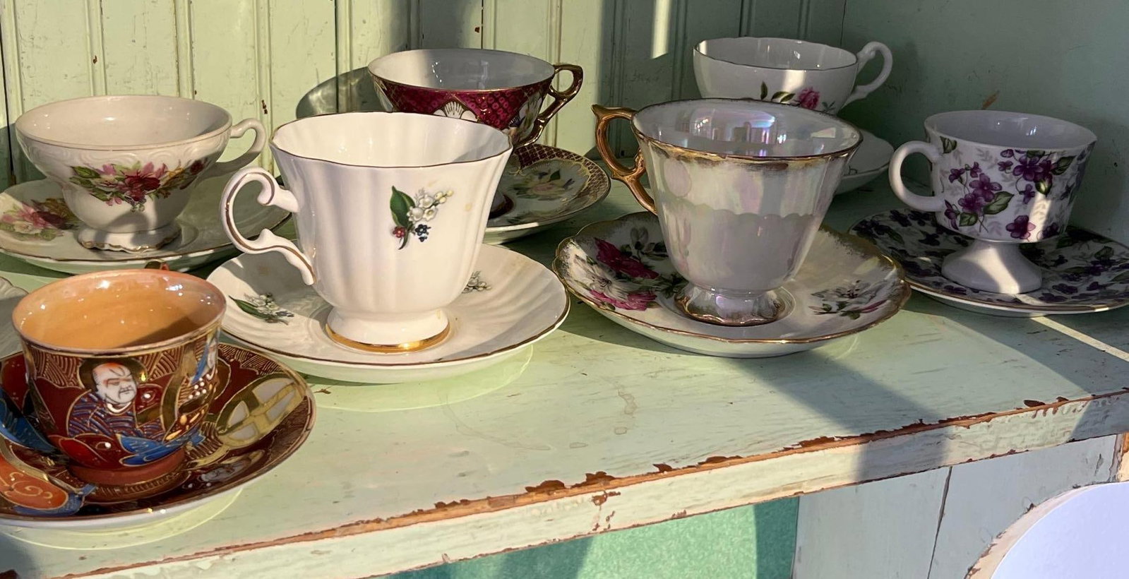 Porc. & Earthenware Cups & Saucers (1 of 8)