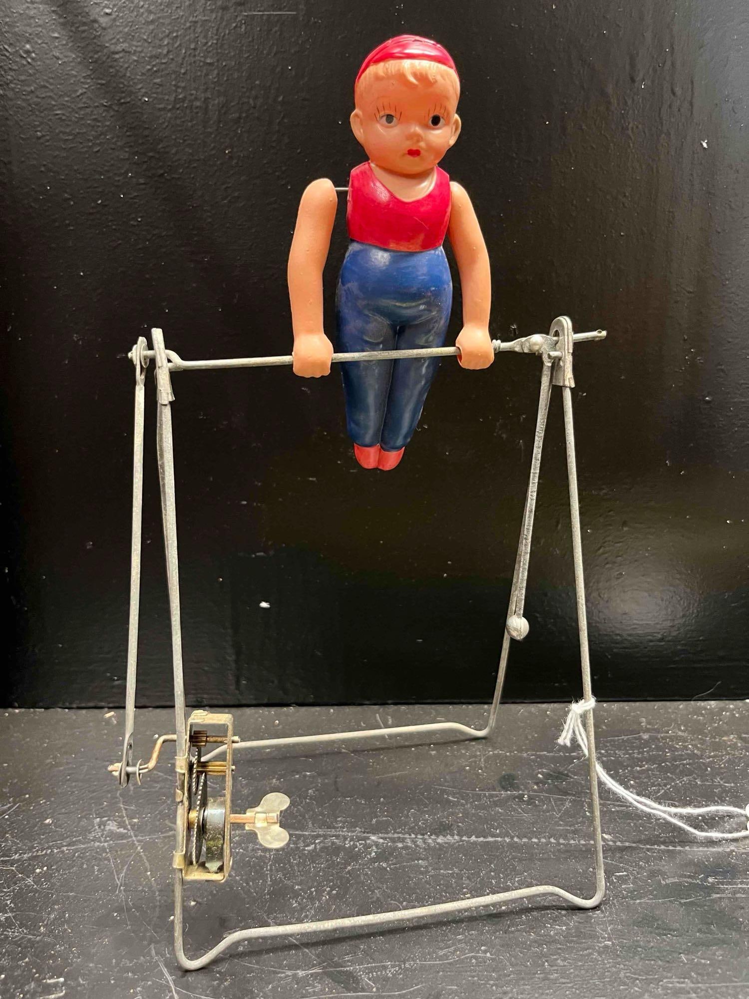 Japanese Wind-Up Gymnast Toy (1 of 5)