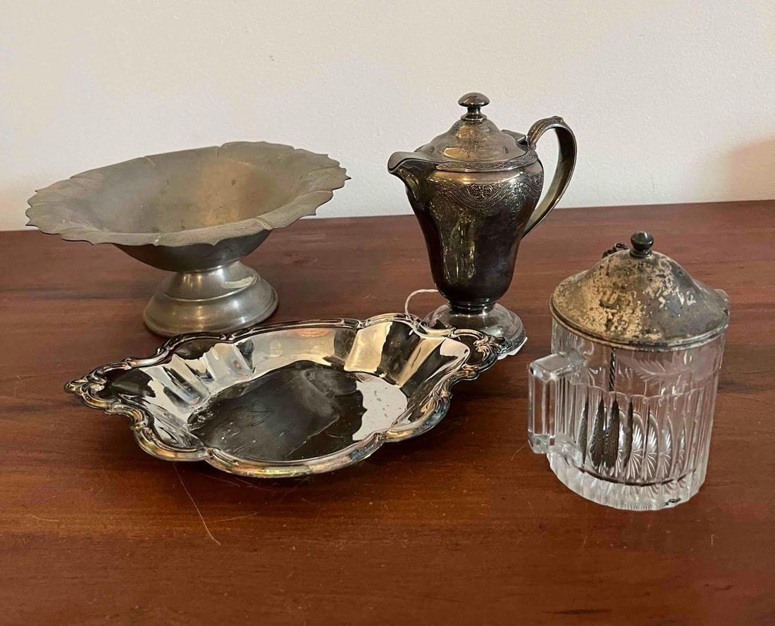 Wilcox Pitcher & Silver Plate Tableware (1 of 9)